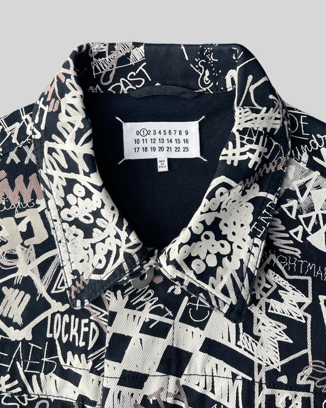 마르지엘라 그래피티 페인팅 워크 자켓 상품이미지3