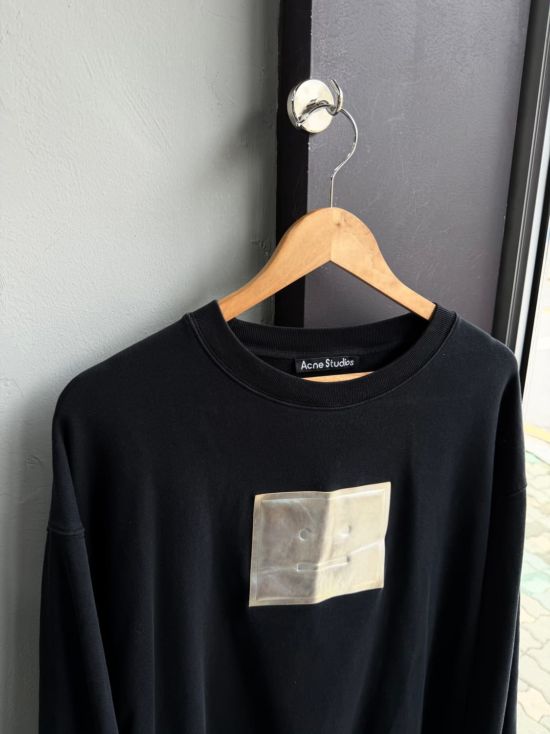 XL/ 아크네스튜디오 실버 포바 빅로고 맨투맨 상품이미지3