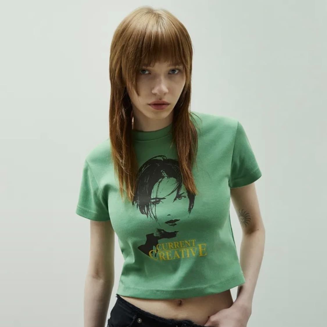 커렌트 90S PRINTED CROP TEE OLIVE GREEN 상품이미지2