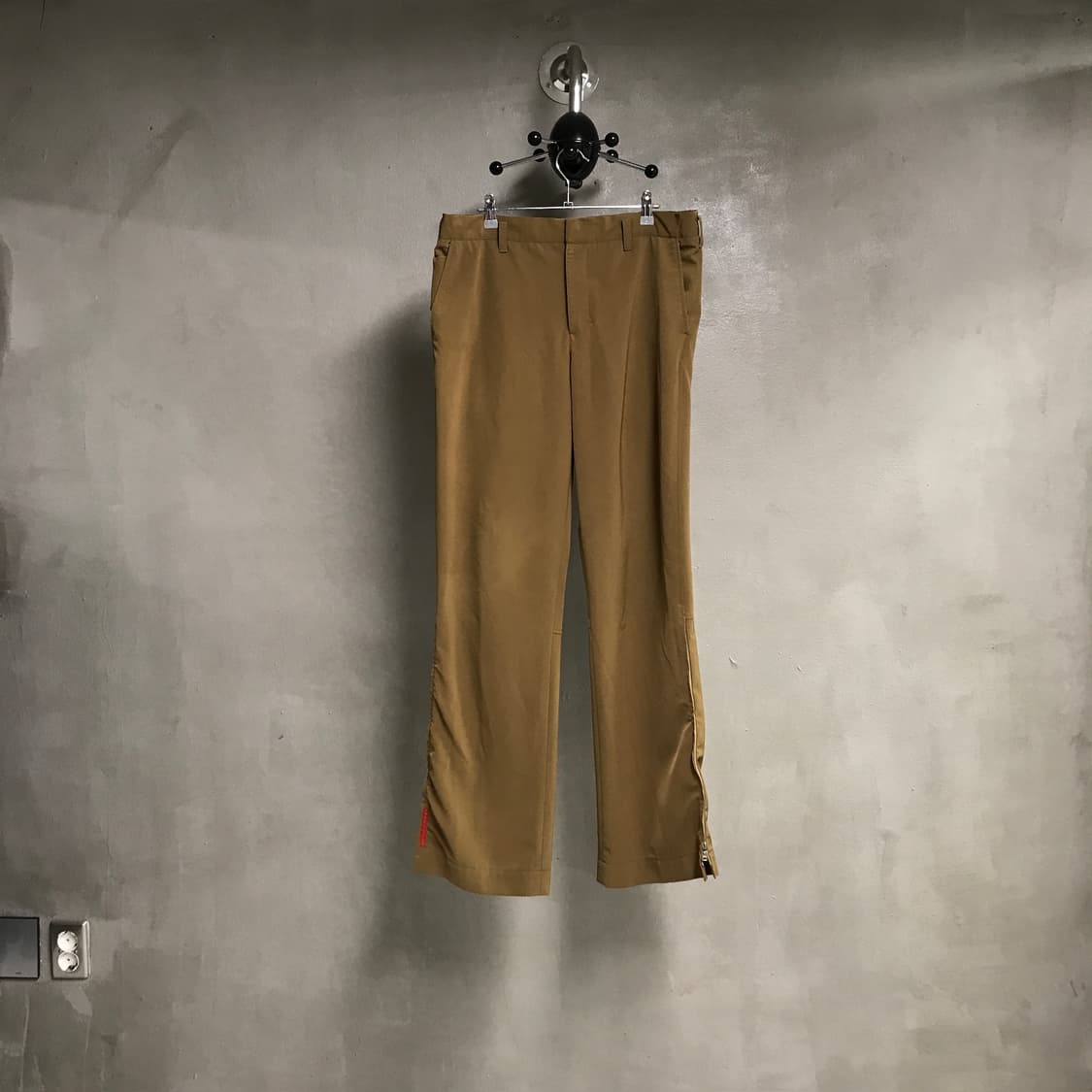 프라다 스포츠 팬츠 브라운 52 상품이미지1