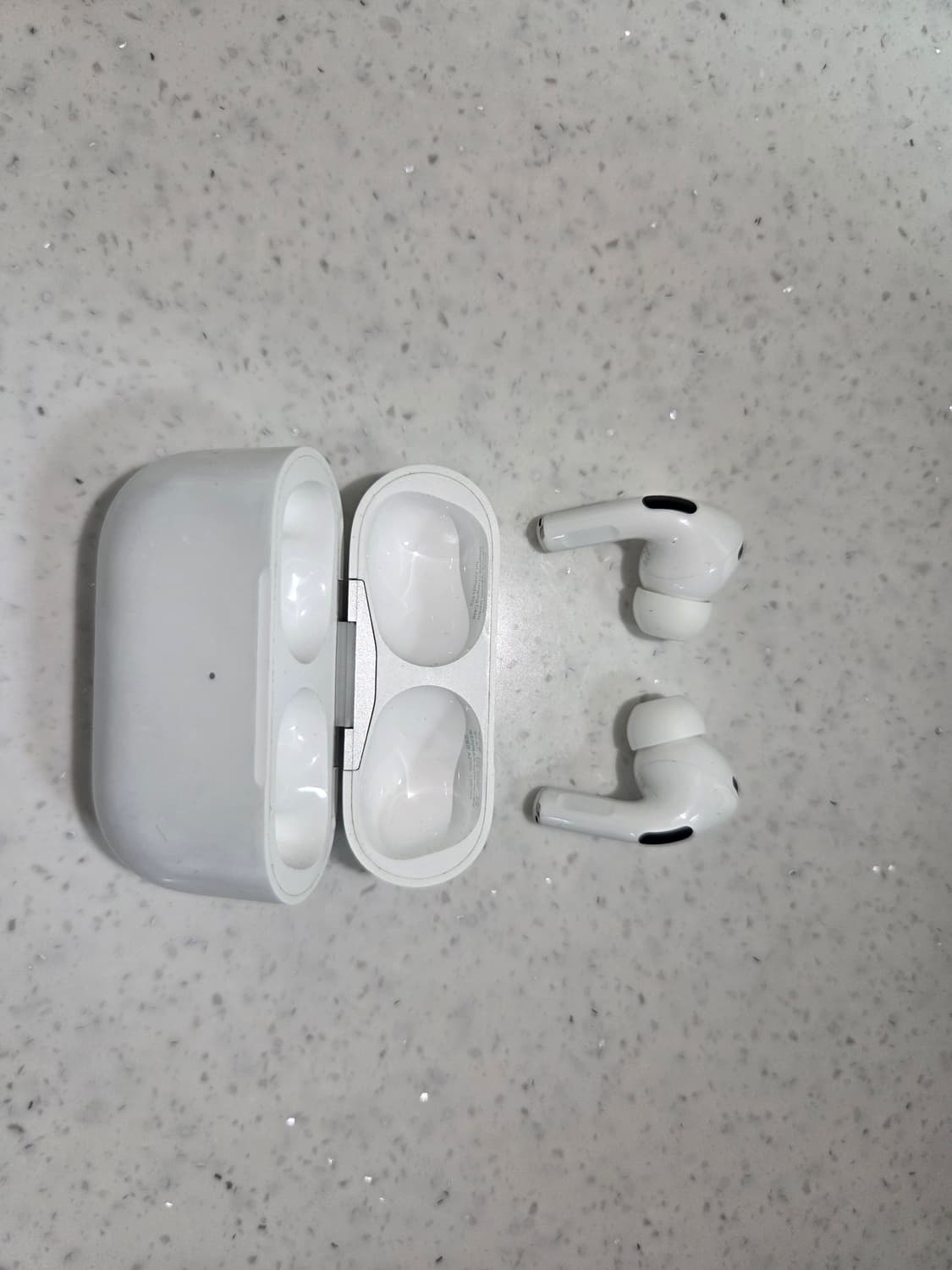 에어팟 프로 2 상품이미지3