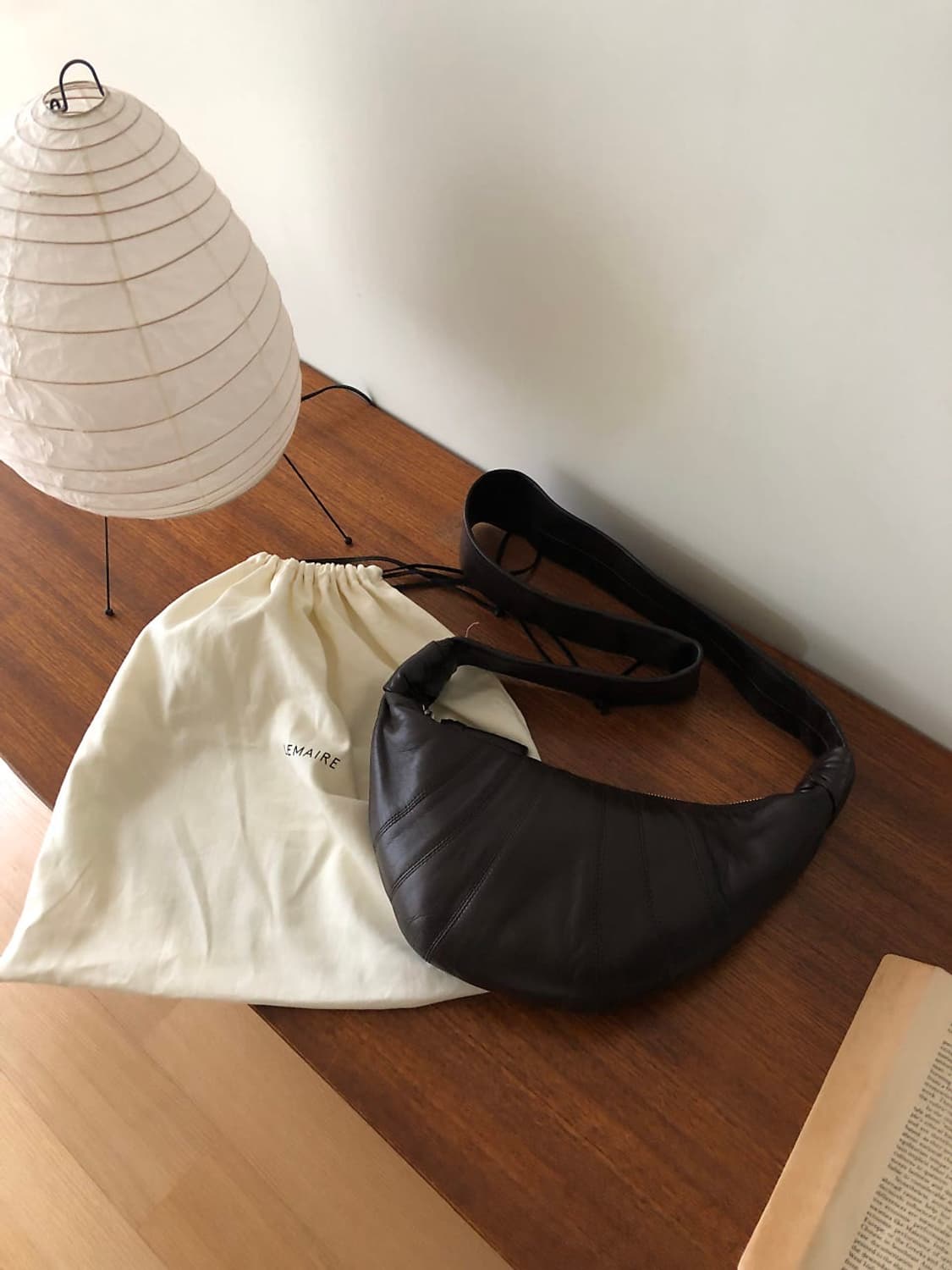 르메르 크루아상백 스몰 다크초코 상품이미지1