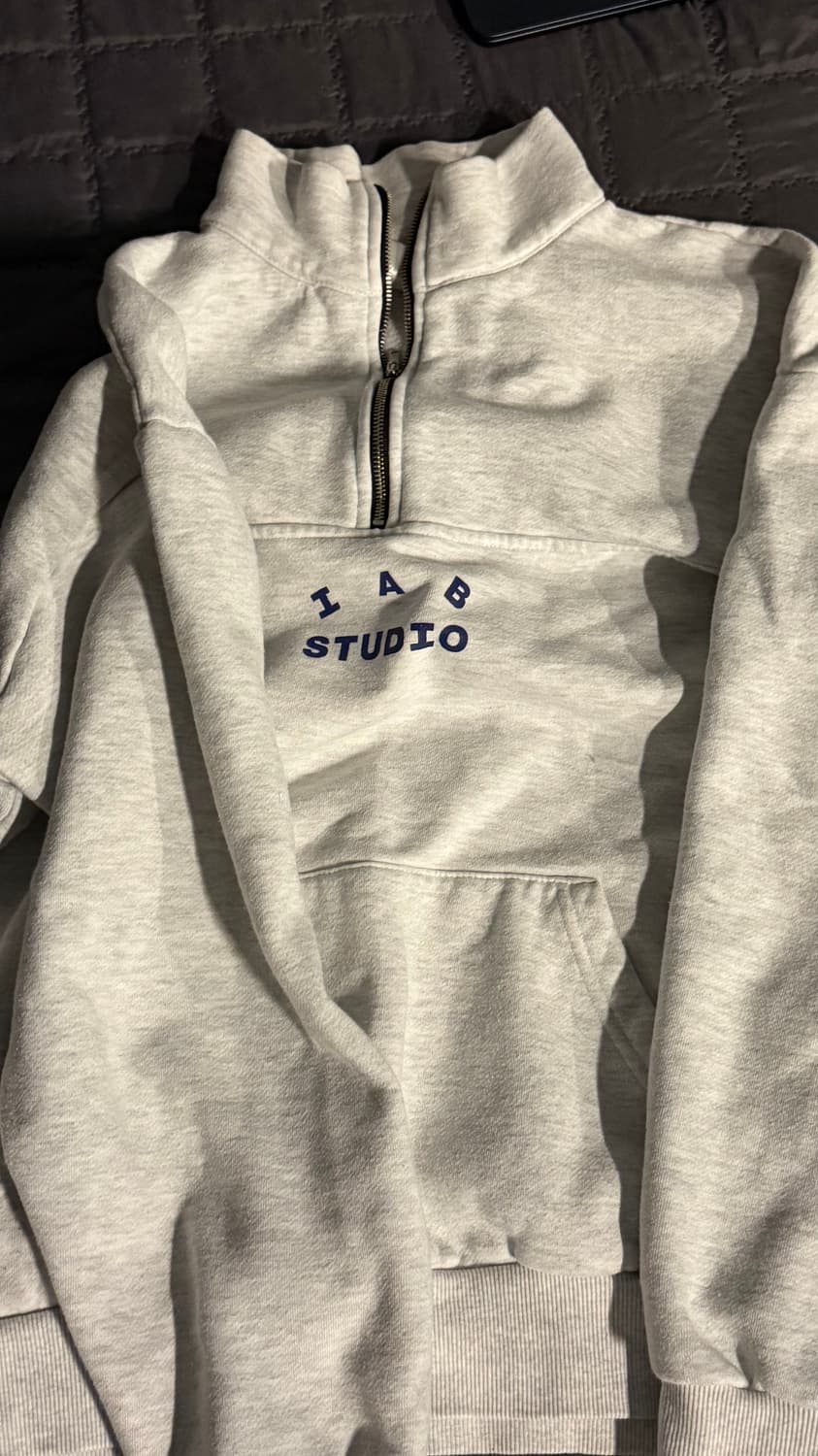 iab studio 하프집업 초판 M(체감100) 상품이미지1