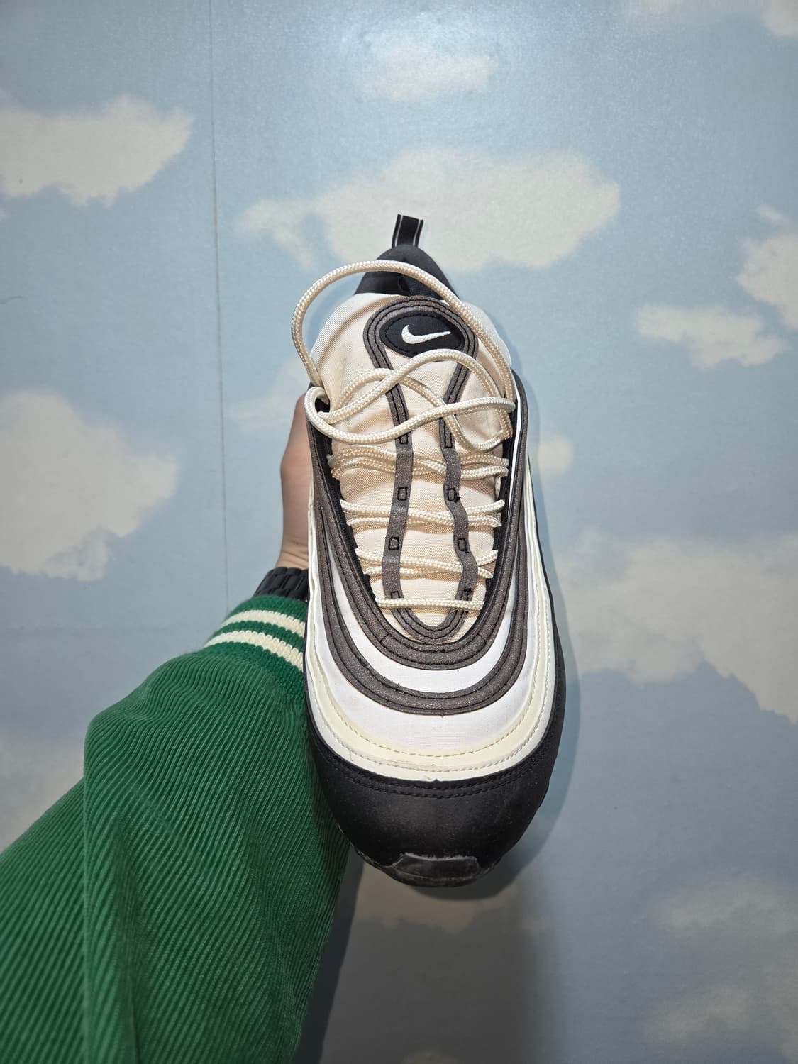 나이키 에어맥스 97 블랙 팬텀 코코넛 밀크 상품이미지8