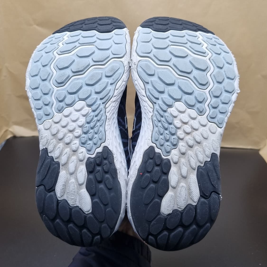 뉴발란스 프레쉬 폼 1080 런닝화230 상품이미지3