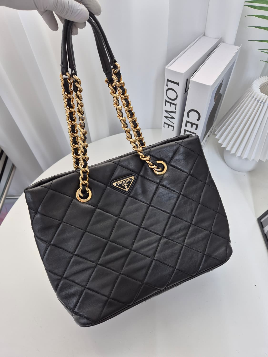 프라다 퀄팅 토트백 상품이미지2