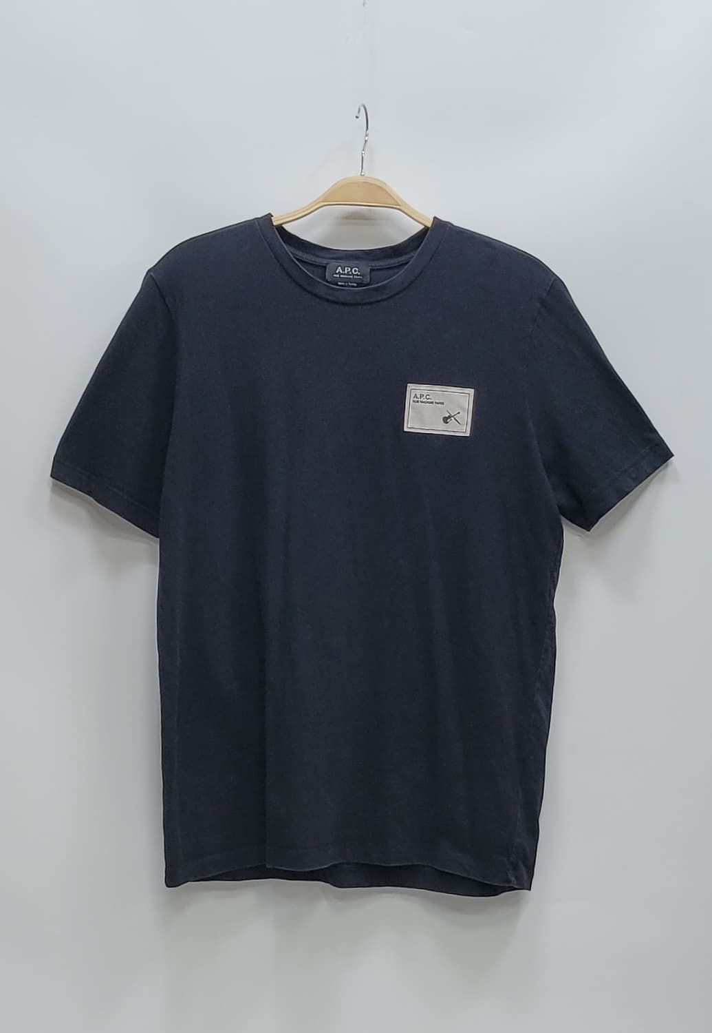 A.P.C. 20SS 아페쎄 뮤지엄 박스 로고 반팔 티셔츠 / 남 L  상품이미지1
