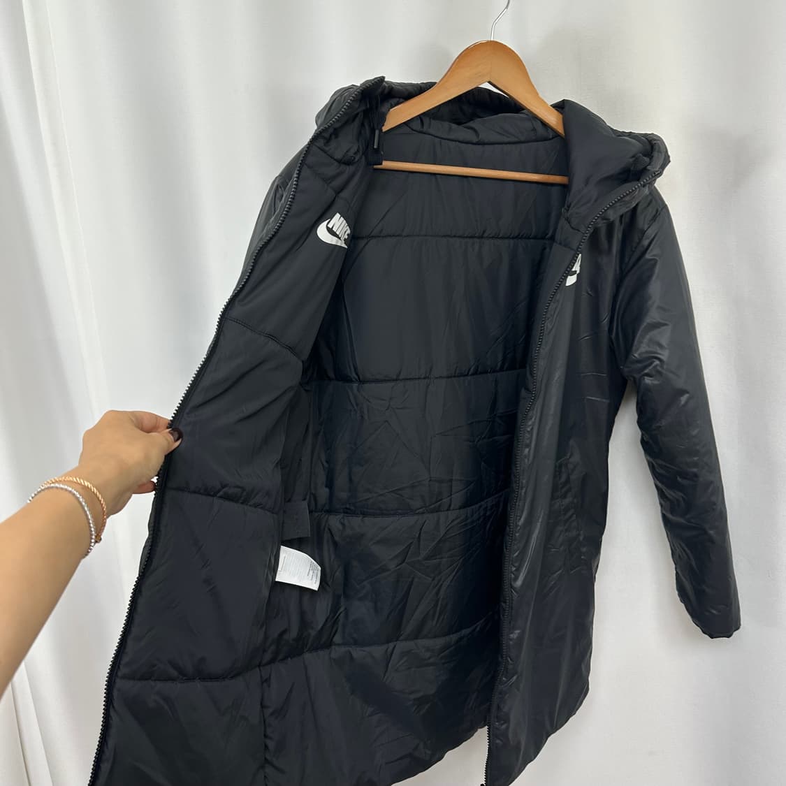 나이키 남자 가벼운 후드 패딩 점퍼 검정 XL(95)  WEO 상품이미지3