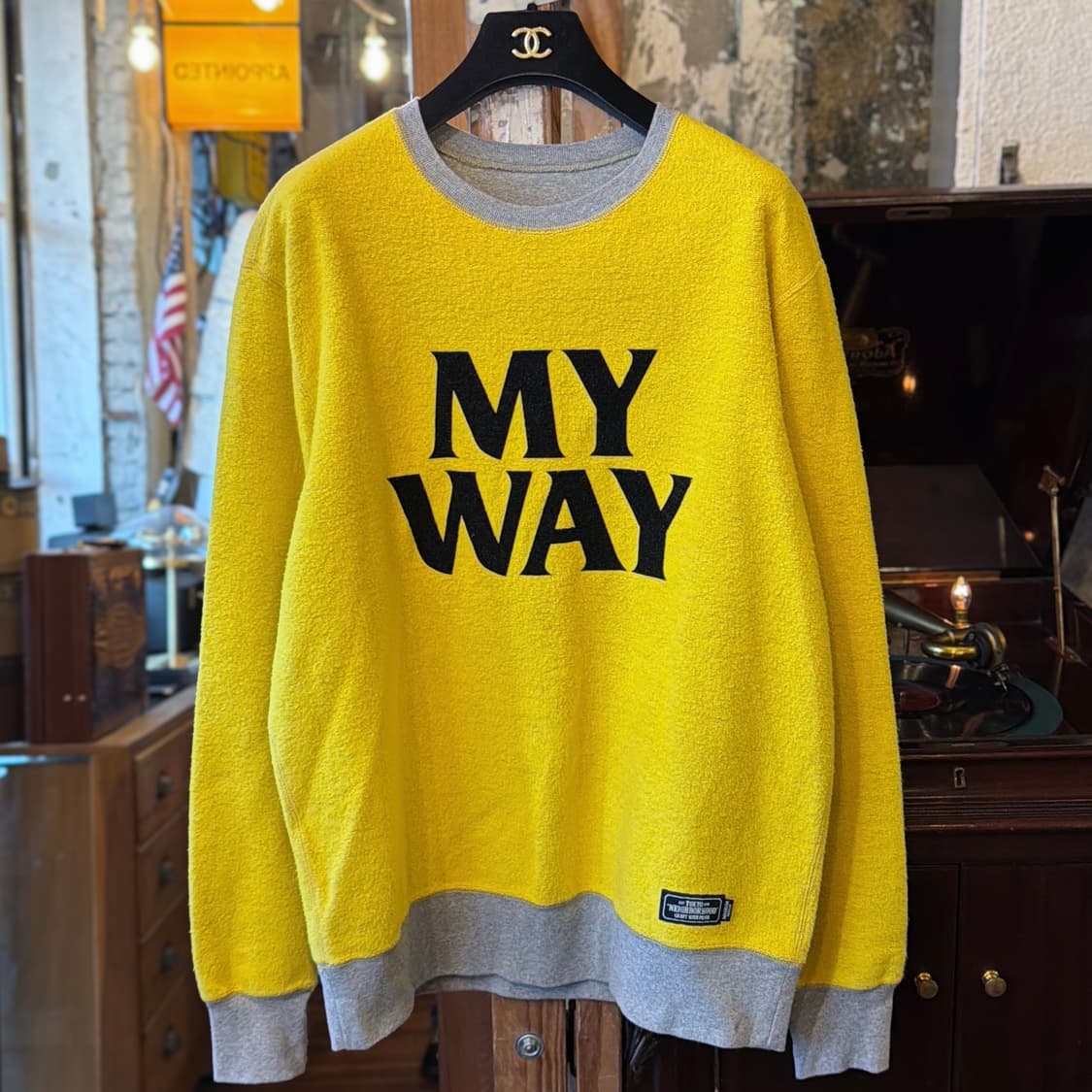 네이버후드 리버스 로고 스웻셔츠 상품이미지1