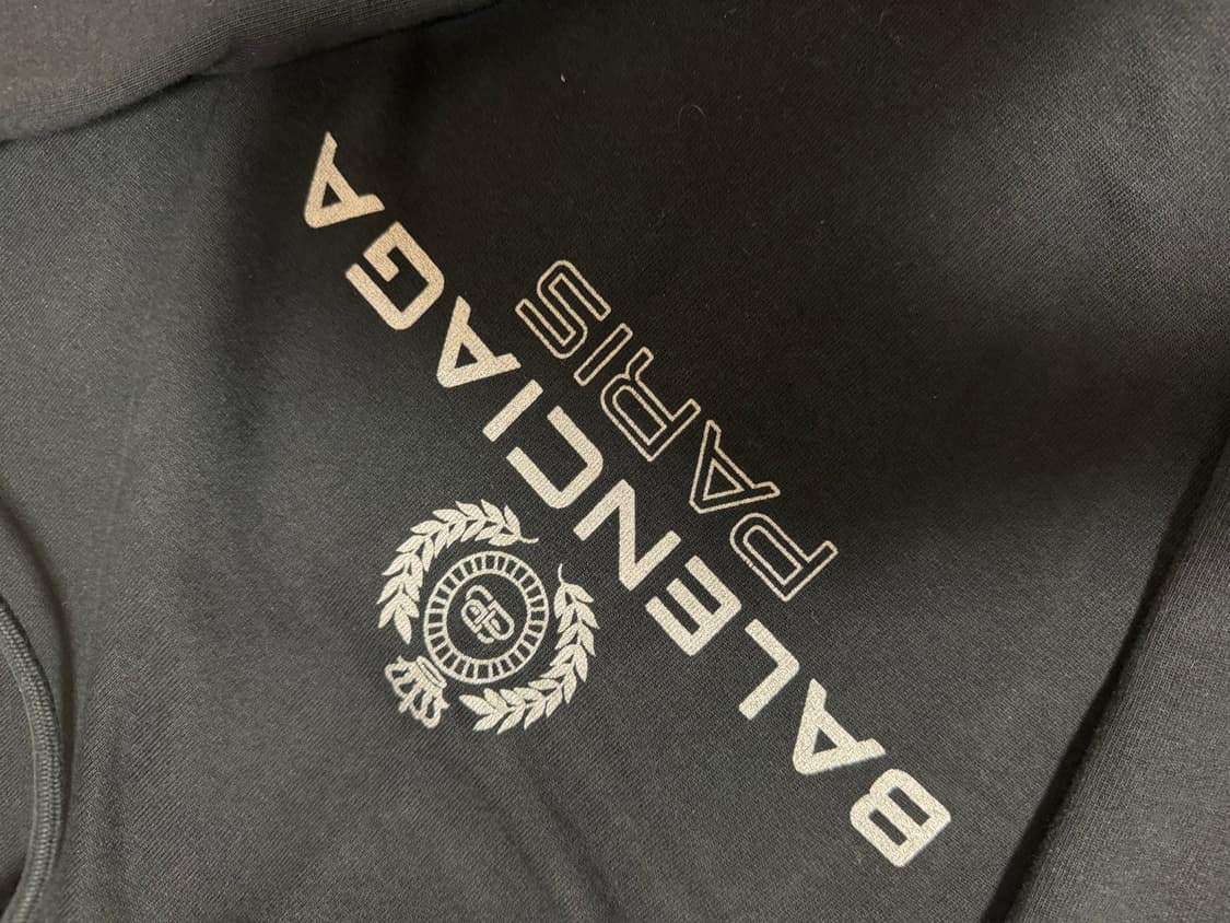 발렌시아가 크라운로고 후드티 싸게 팝니당 상품이미지5