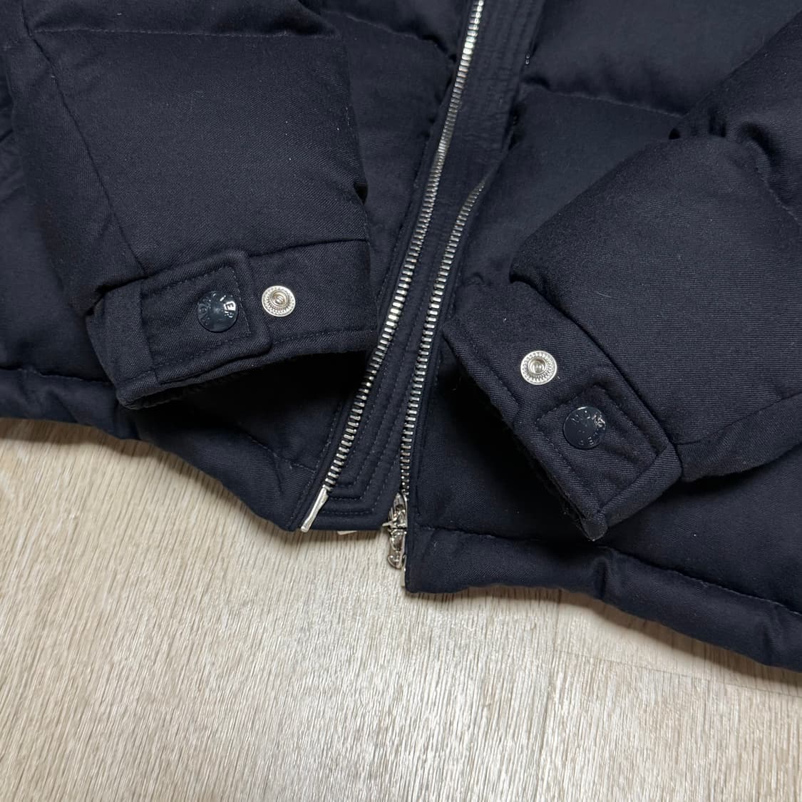 [5/새상품급] 몽클레어 알레만드 패딩 블랙와펜 상품이미지7