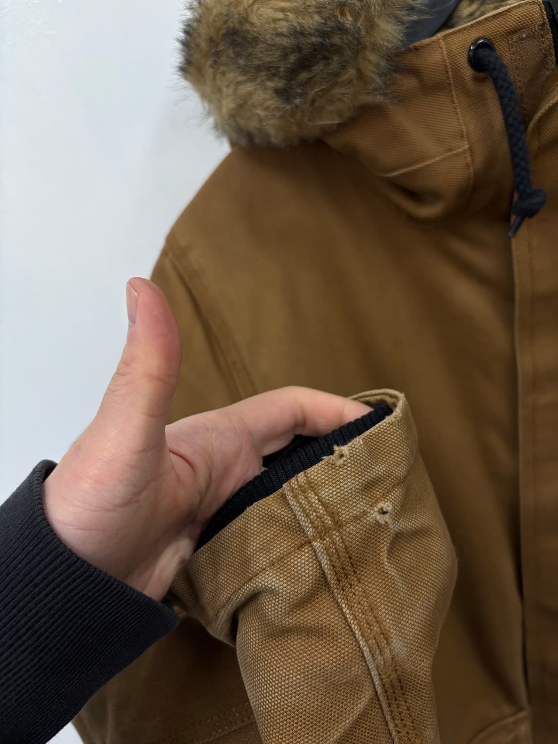 칼하트 슬래퍼 후드탈착 파카 상품이미지3