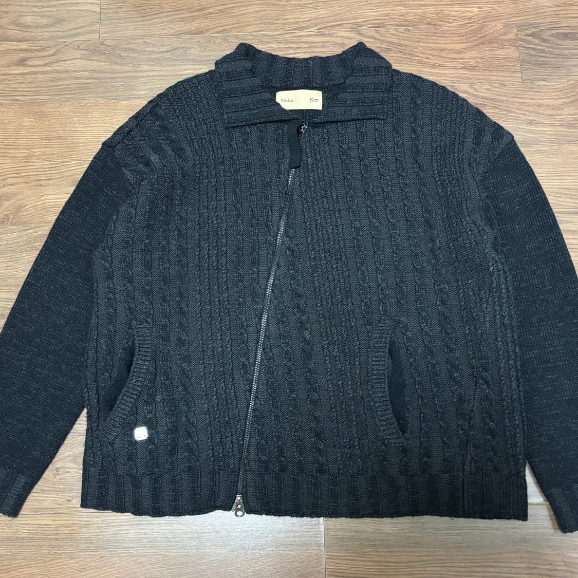 마뗑킴 케이블 니트 투웨이 집업 블랙 상품이미지3