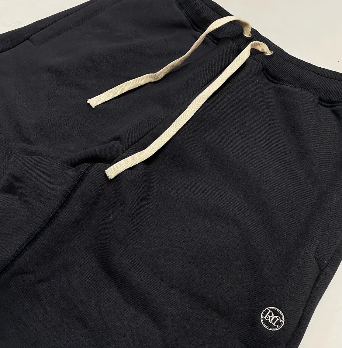 RECTO(렉토)와이드 조거 챠콜 스웻팬츠 상품이미지2