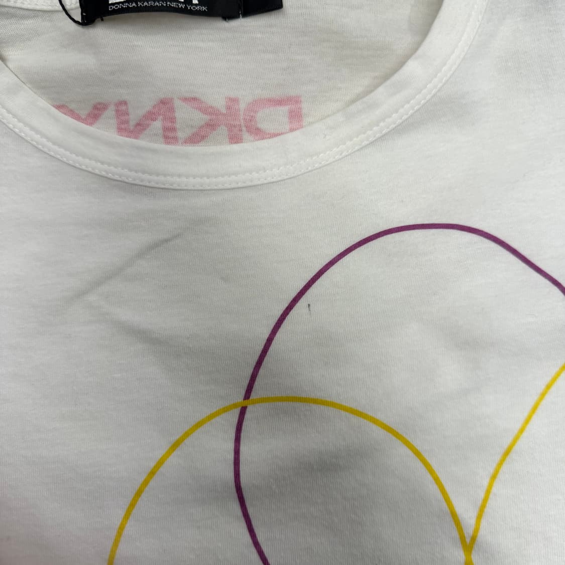 도나카란 뉴욕 반팔 티셔츠 레터링 하트 프린팅 라운드넥 디테일 화이트 상품이미지8