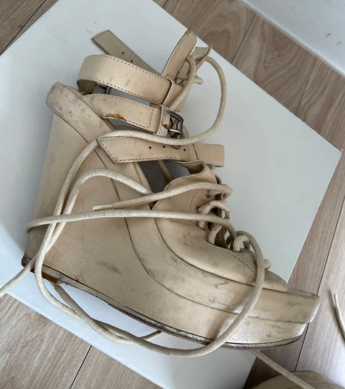 앤드뮐미스터 스트랩 웨지힐 상품이미지3