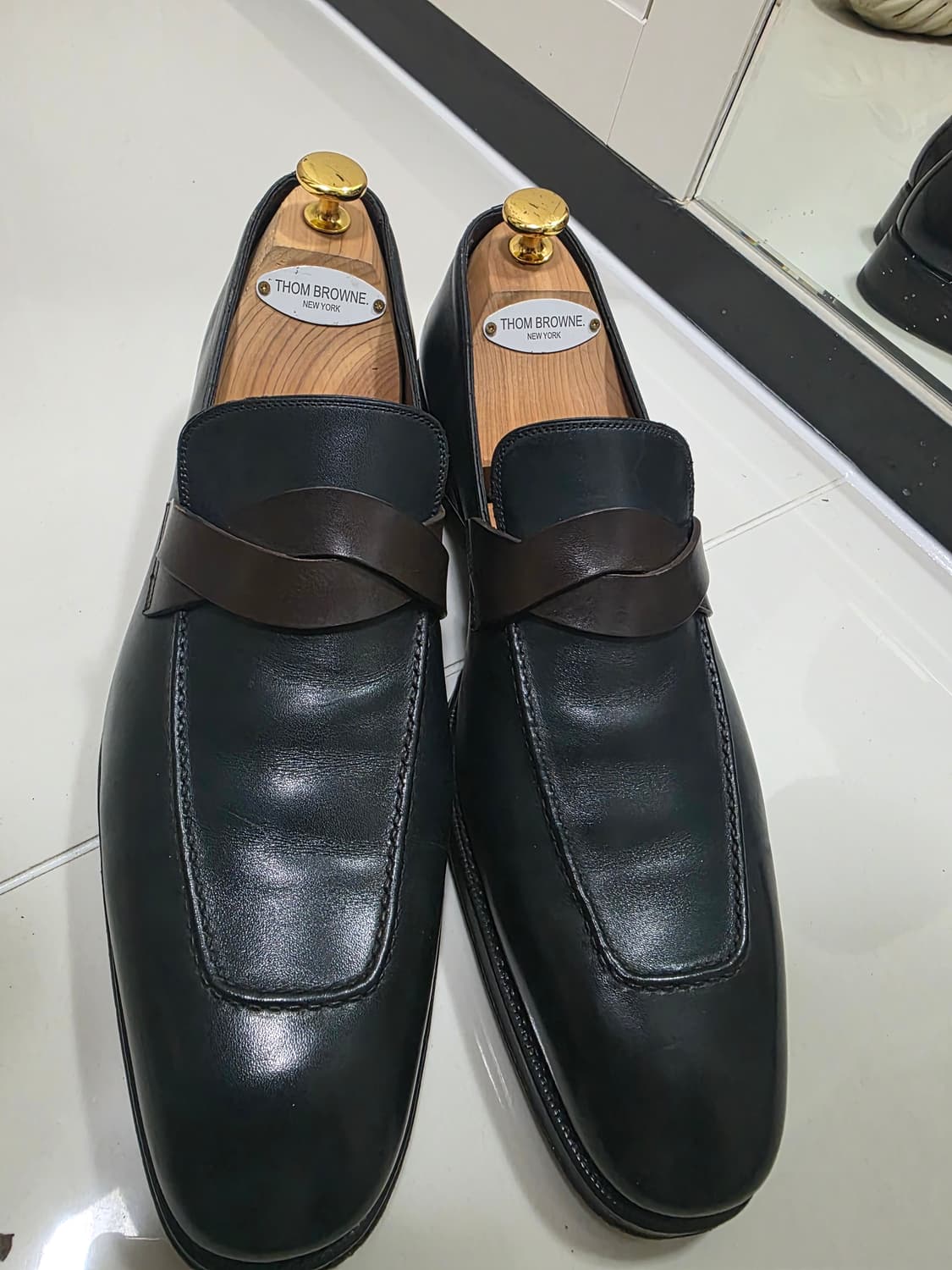 톰포드 엘칸 트위스트 로퍼 10사이즈 판매합니다. 상품이미지1