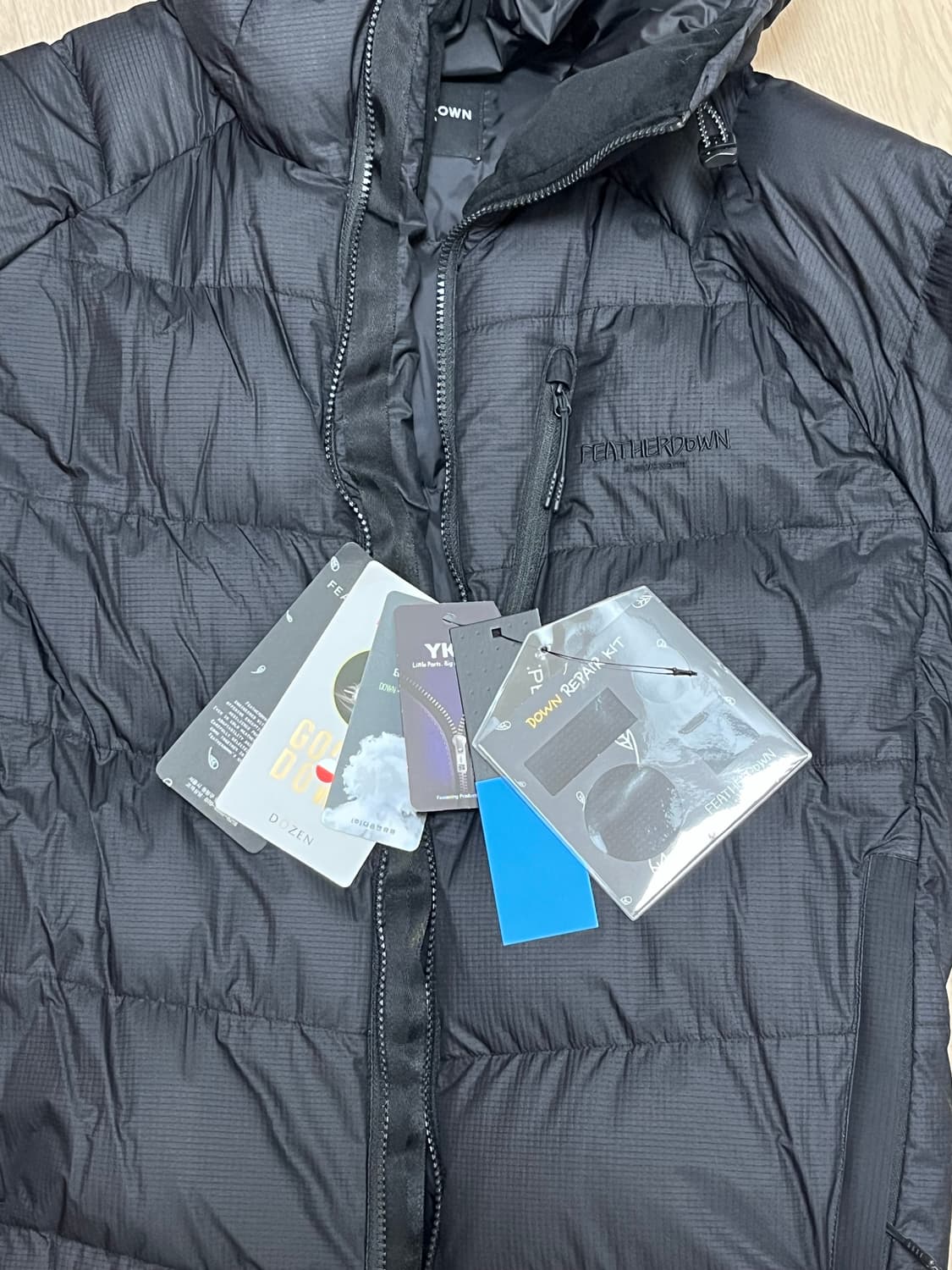 (급처)페더다운 HD 쉴드 패딩 블랙 s사이즈 상품이미지1