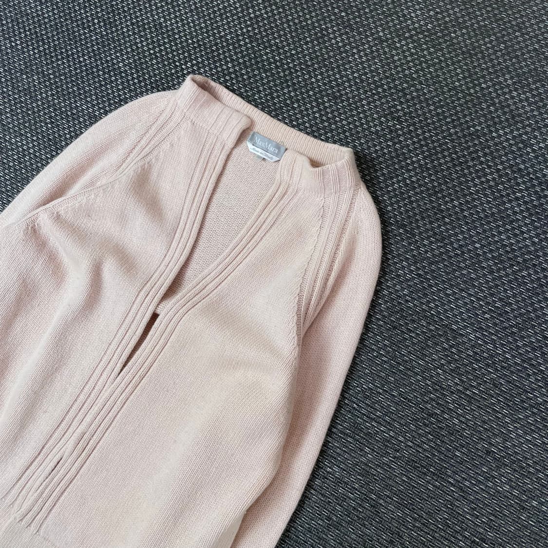 막스마라 연핑크 니트 가디건 L 상품이미지4