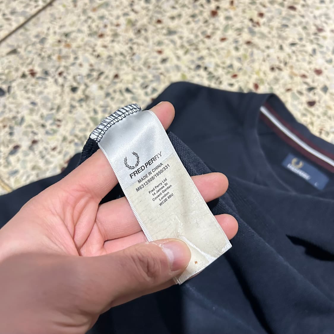 프레디페리(Fred Perry) 블랙 맨투맨 상품이미지5