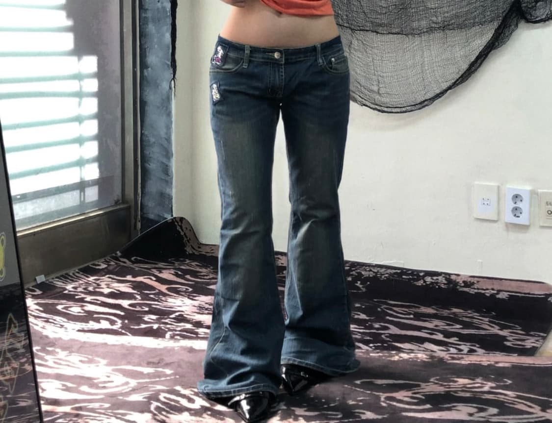 오네갸루 y2k 워싱 패치 큐빅 부츠컷 팬츠 상품이미지2
