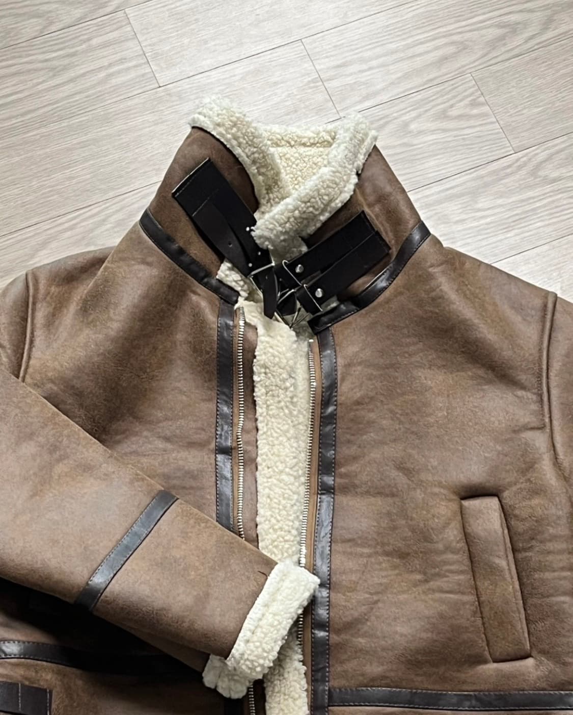 [새상품] 무스탕 자켓 브라운 상품이미지2