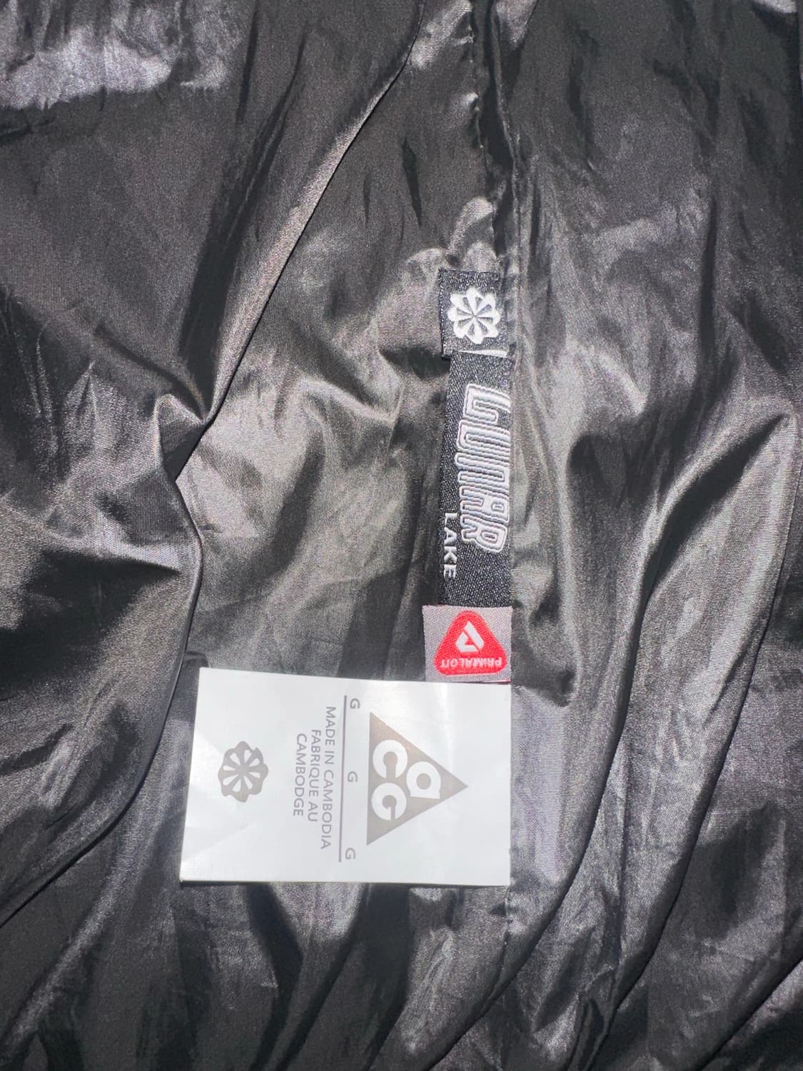 나이키 ACG 패딩 블랙 상품이미지2