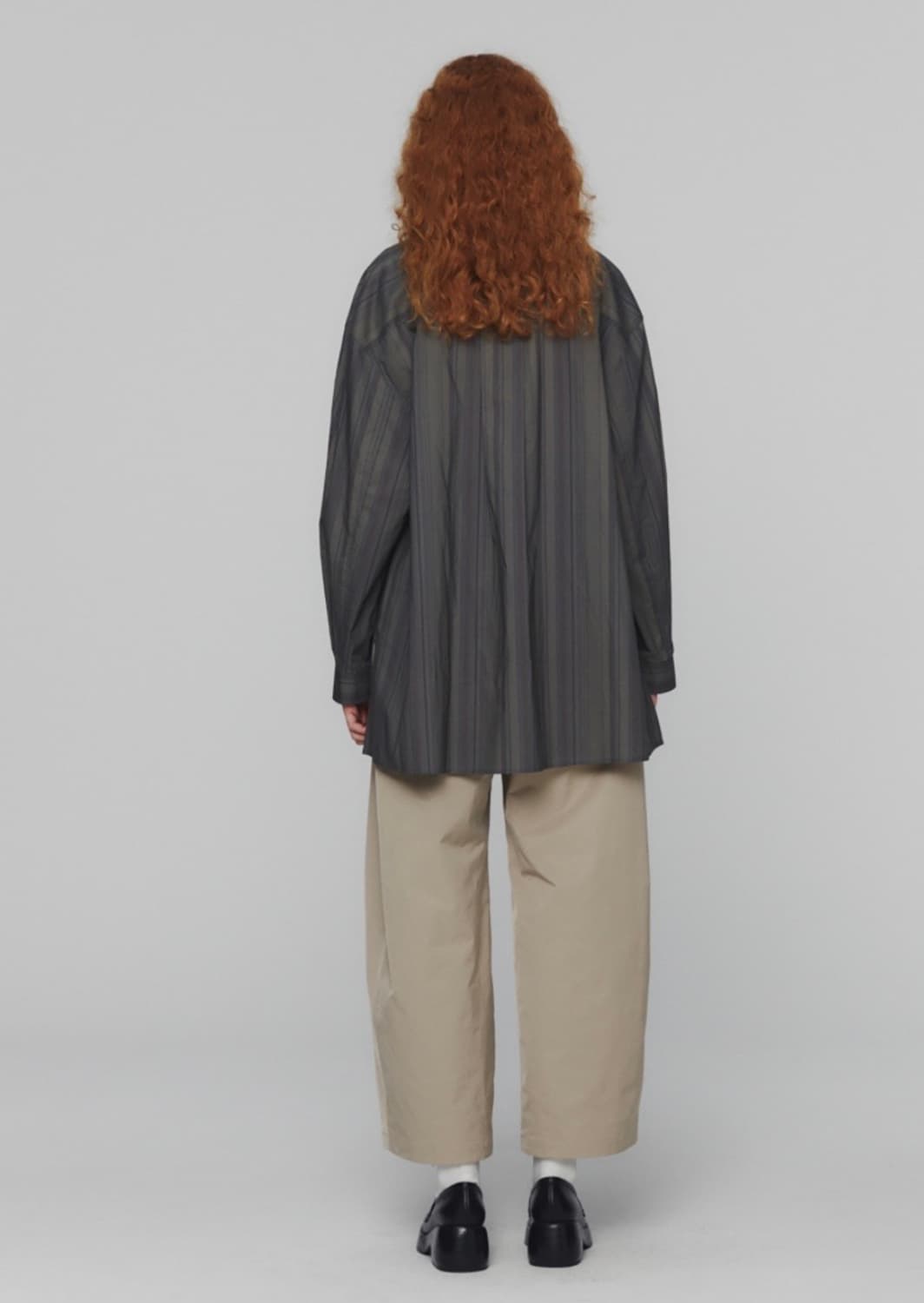 아모멘토 넥 셔링 오버사이즈 셔츠  상품이미지3