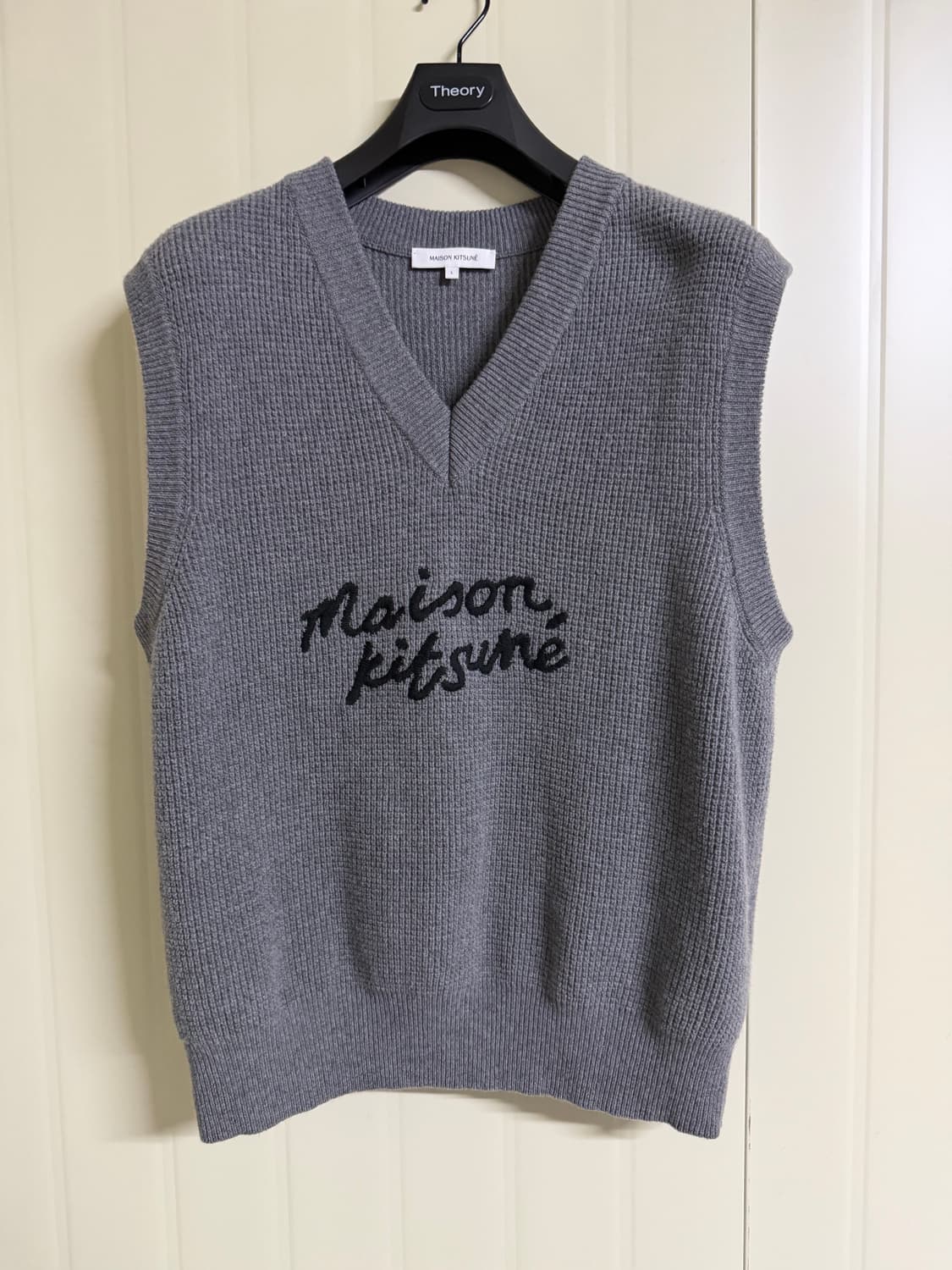 메종 키츠네 핸드라이팅 오버사이즈 V넥 니트 베스트 L 상품이미지1
