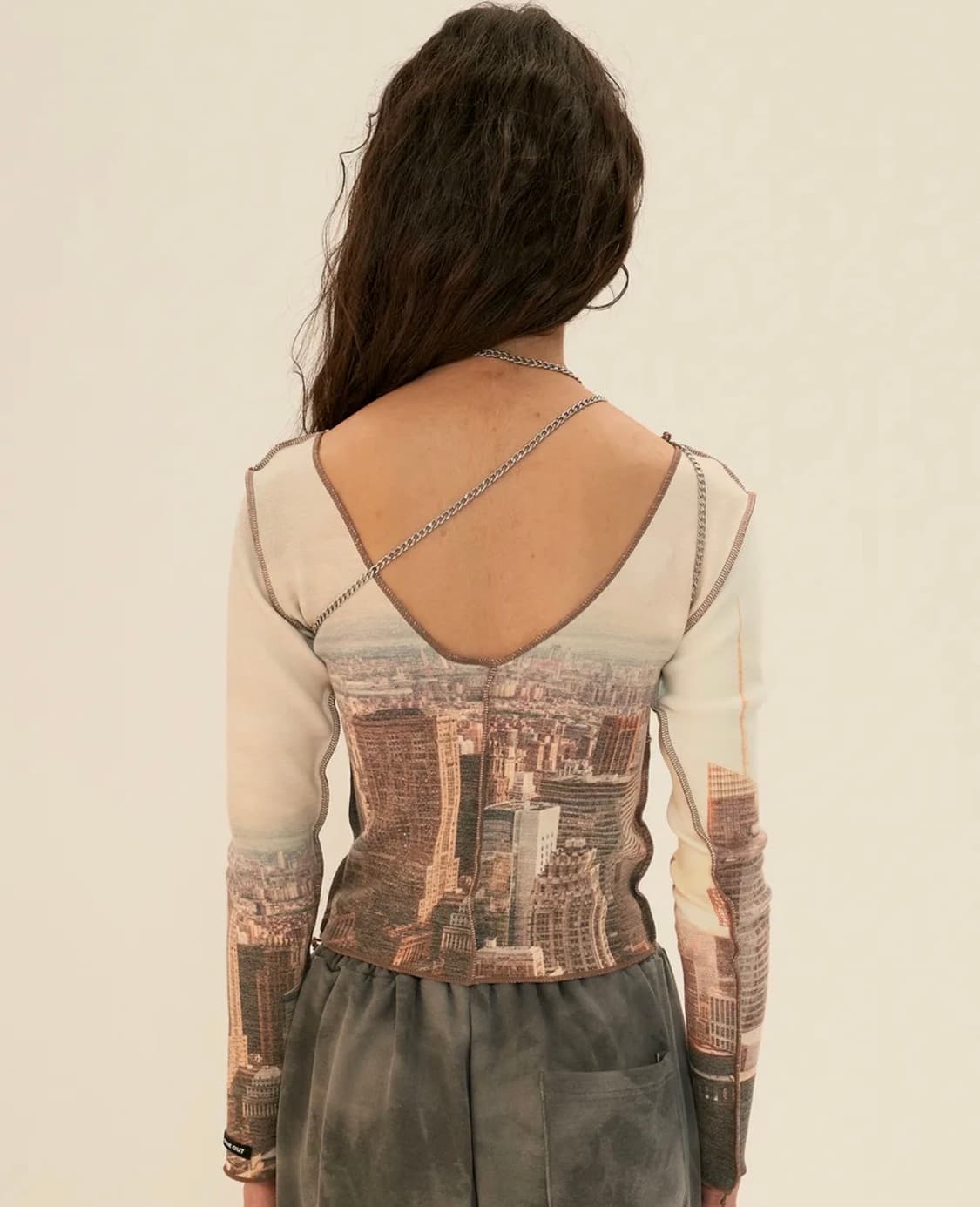오드원아웃 City dart sleeve top 상품이미지3