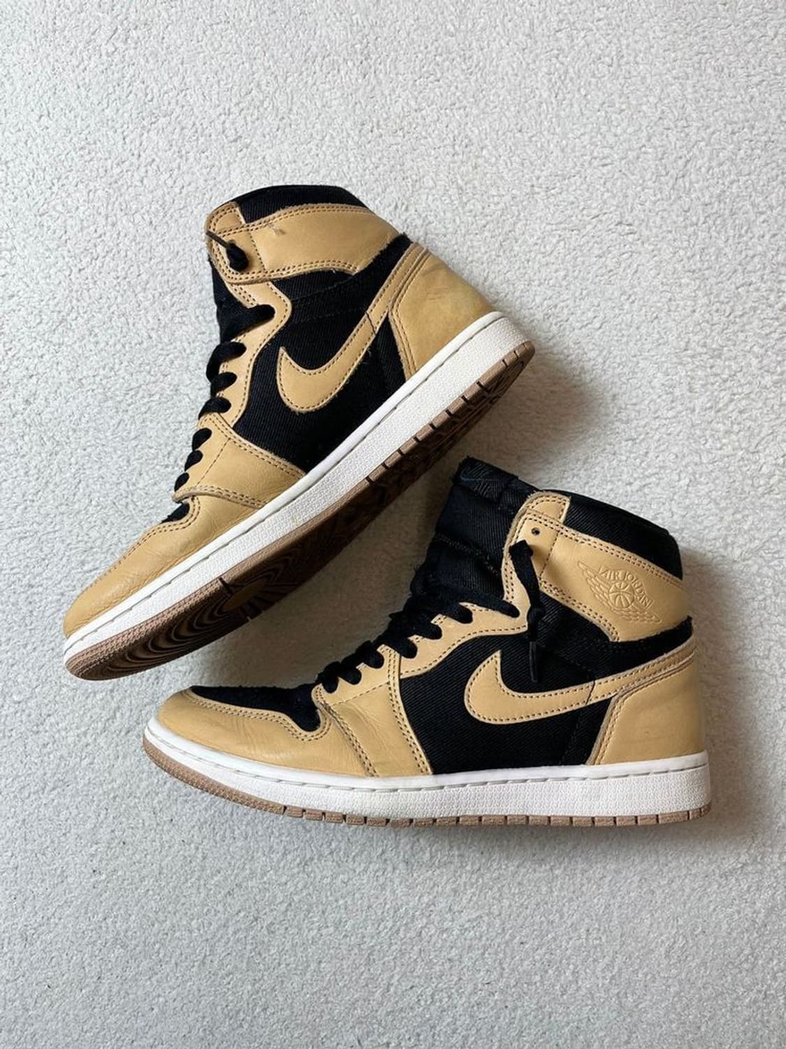 나이키 에어조던 1 하이 레트로 og 바체타 스니커즈 A1835 상품이미지1
