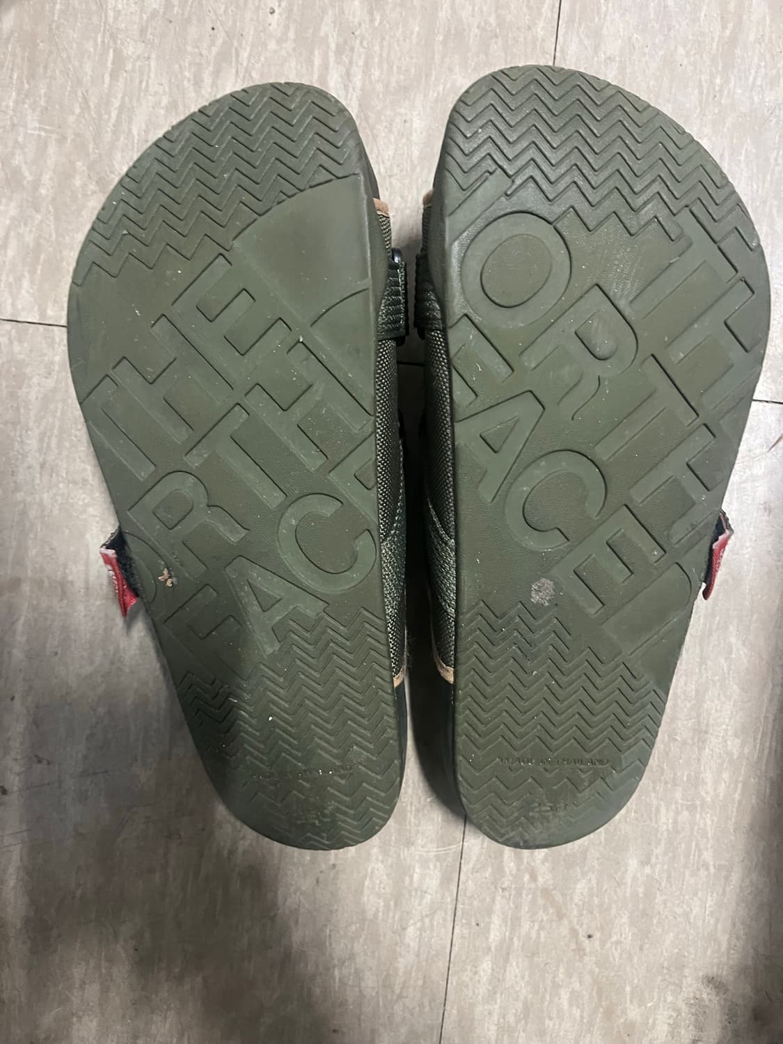 노스페이스 카키색 스트랩 슬리퍼 상품이미지3