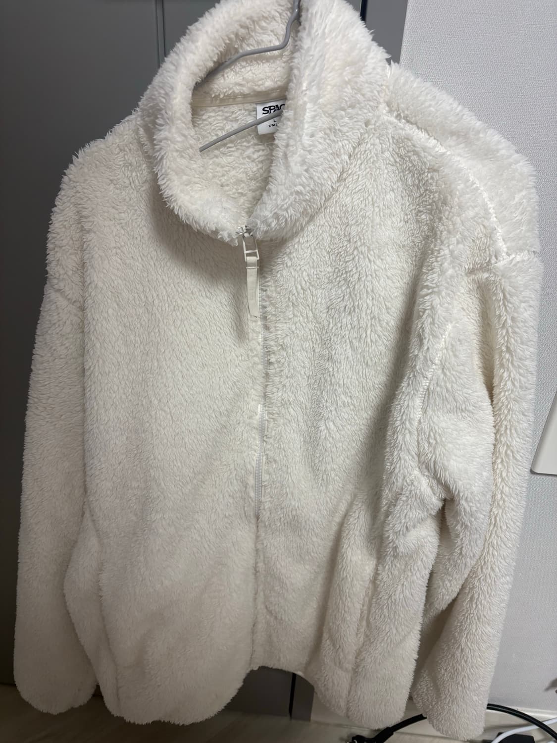 소라노 화이트 후리스 상품이미지1