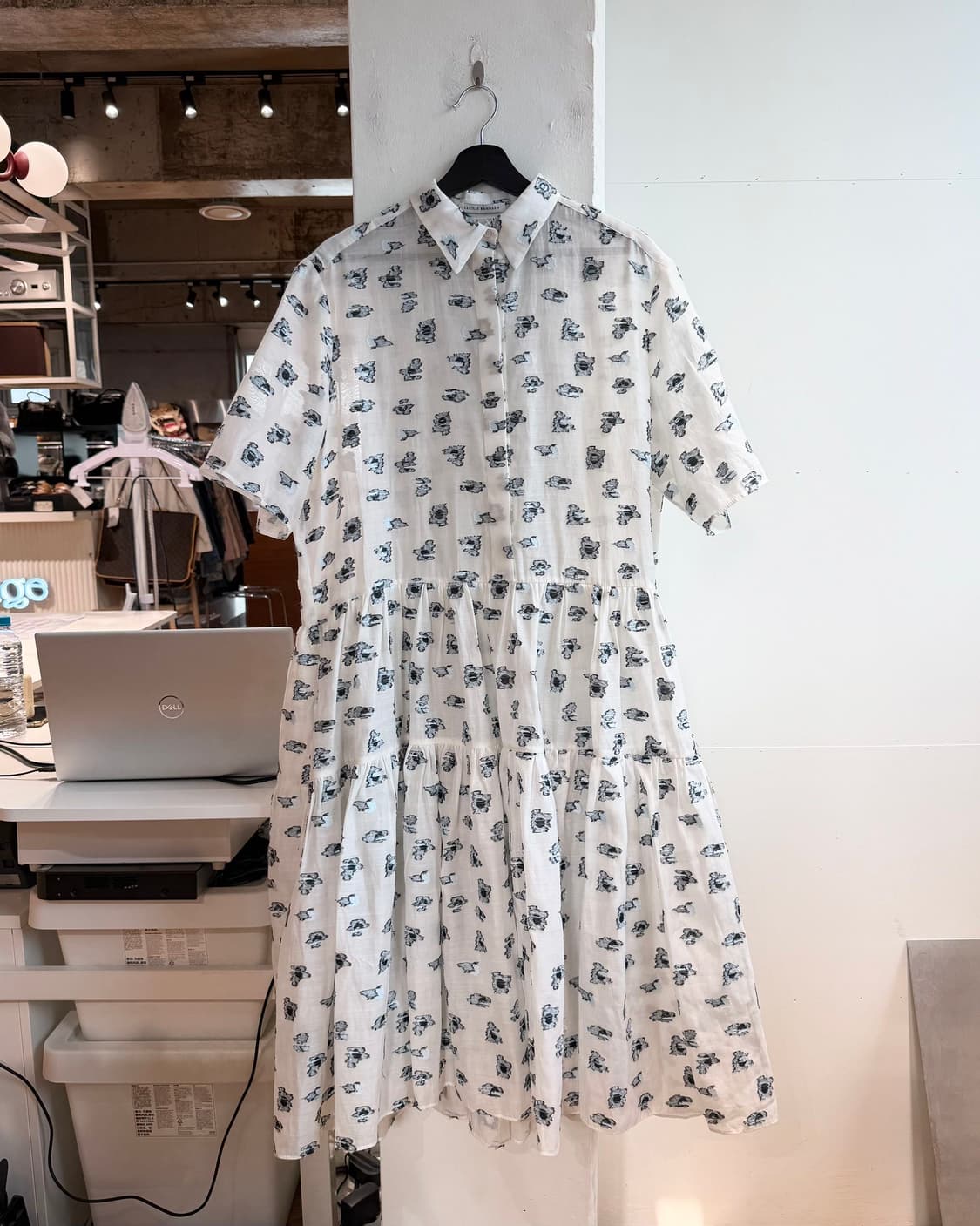 세실리아 반센 화이트블루 프림로즈 슈퍼 플레어 하프버튼 원피스  상품이미지2