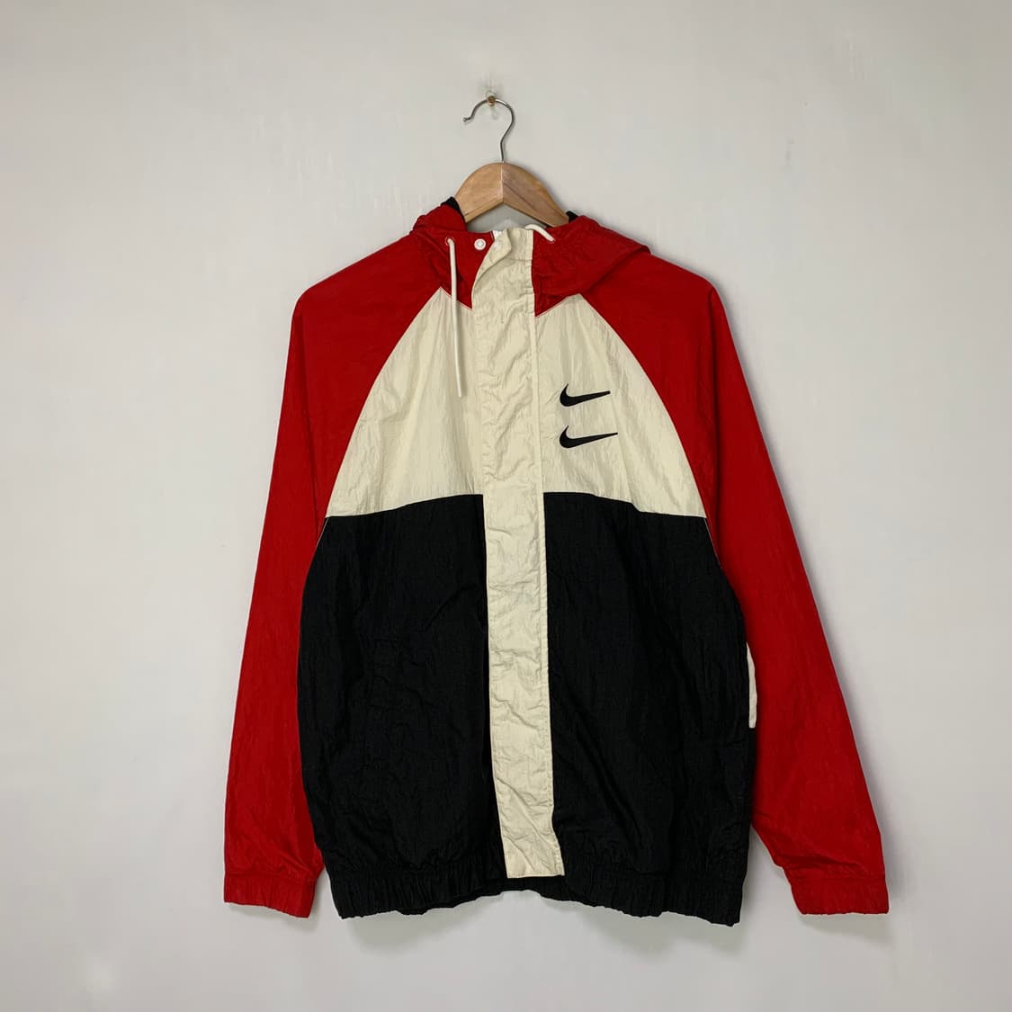 나이키 바람막이 자켓 레드/블랙 빈티지 남녀공용 M 상품이미지1
