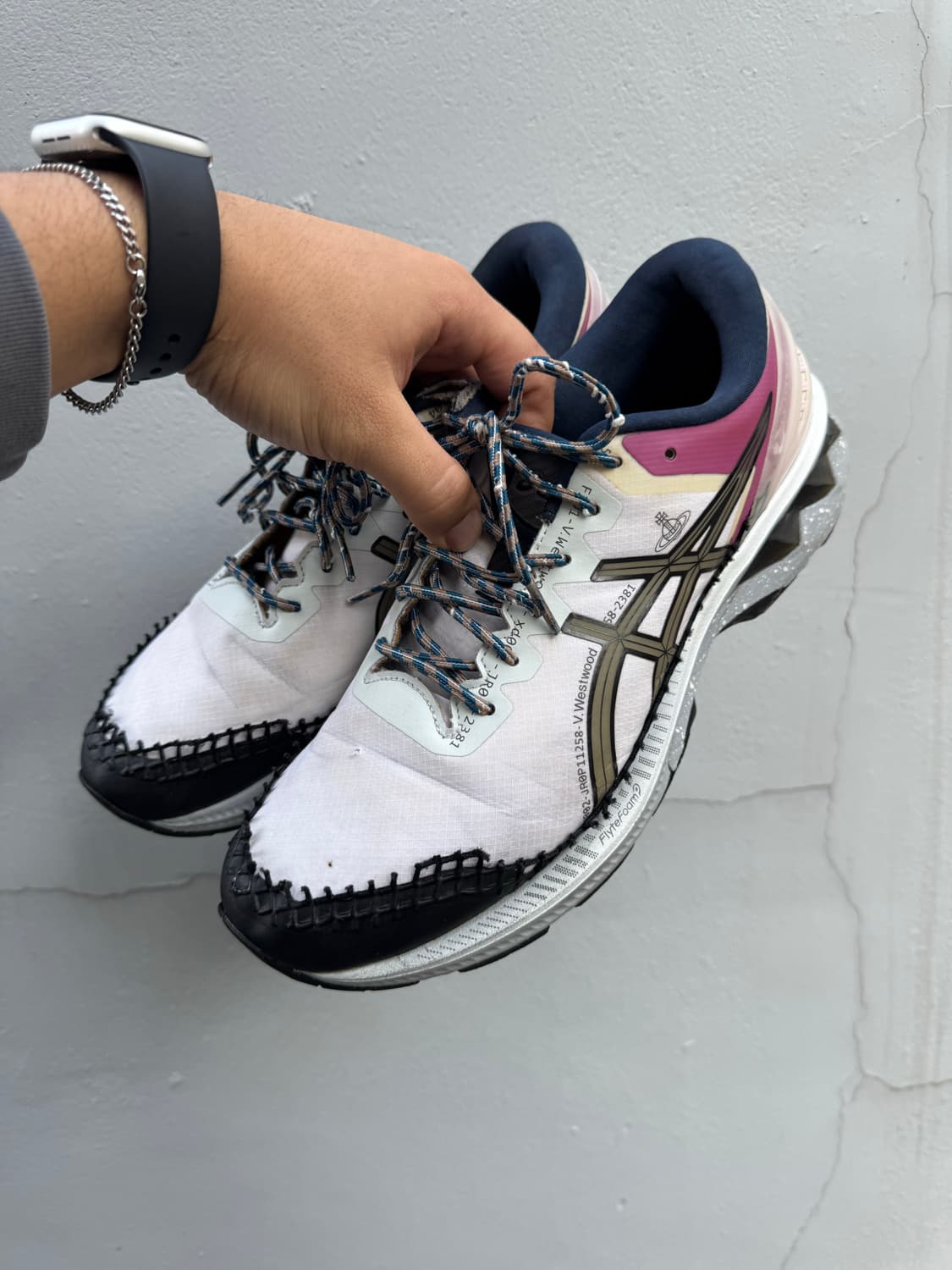 아식스 x 비비안 웨스트우드 스니커즈 상품이미지4