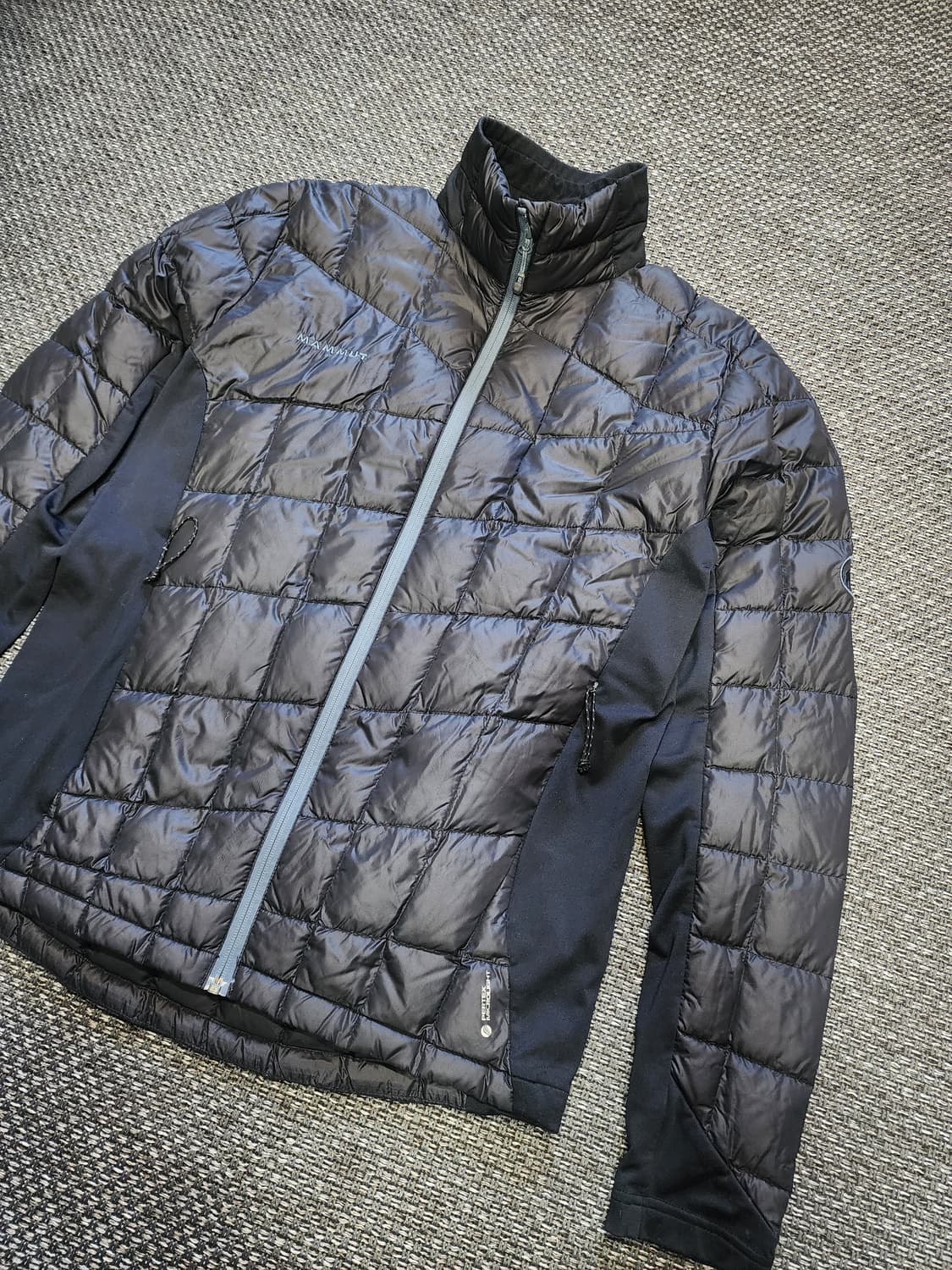 마무트 경량 패딩 자켓 블랙  XL사이즈  상품이미지7