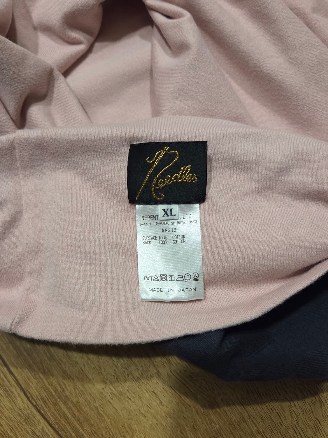 니들스 리버시블 반팔티 차콜 핑크 XL 상품이미지4