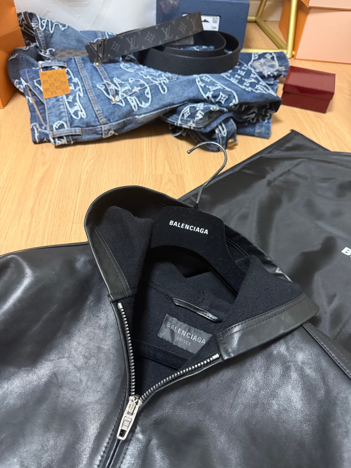 [S+급] 발렌시아가 bagalado 블랙 레더 항공점퍼 후드자켓 상품이미지3