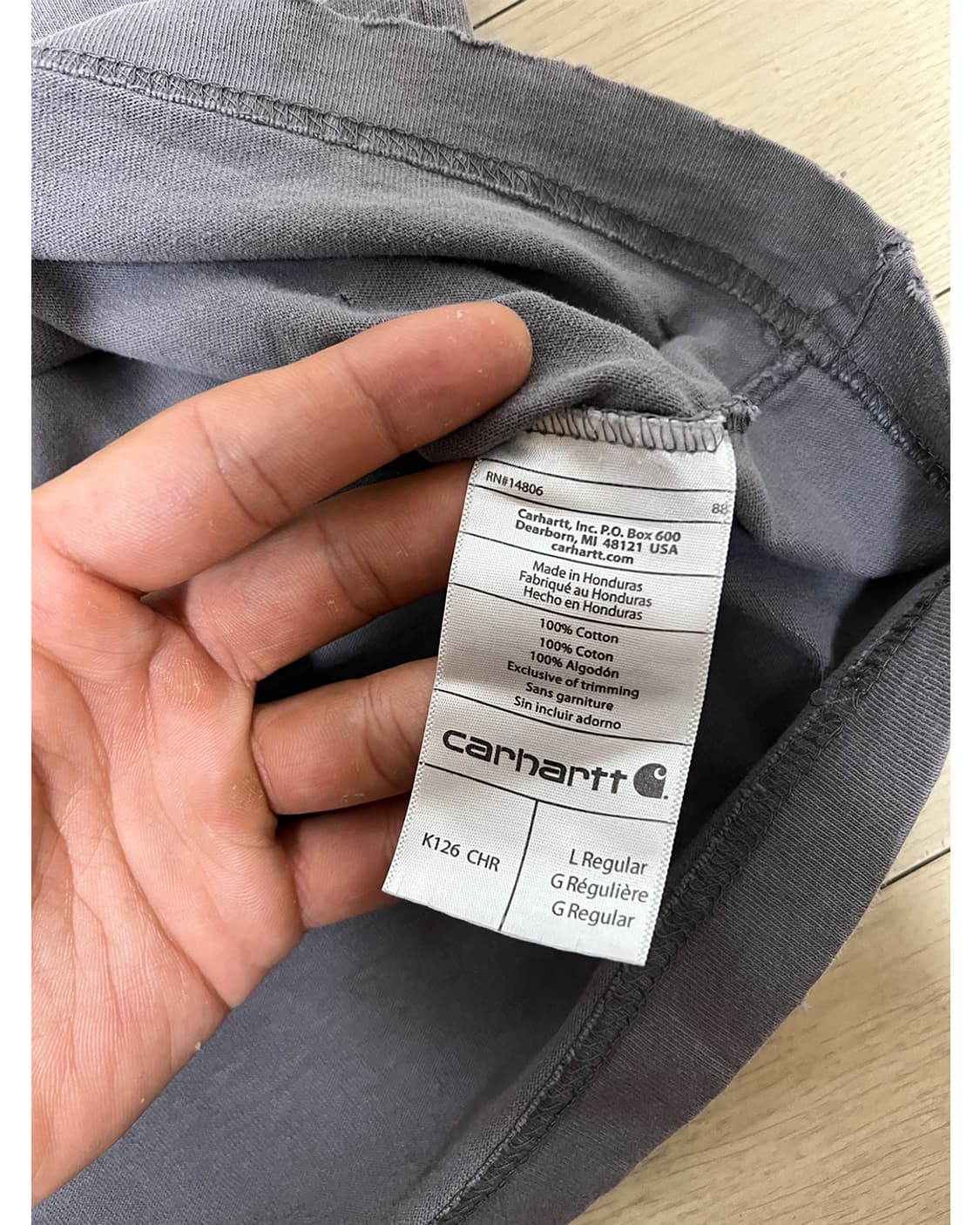 Thrashed Carhartt Longsleeve (Gray, L)

 상품이미지7
