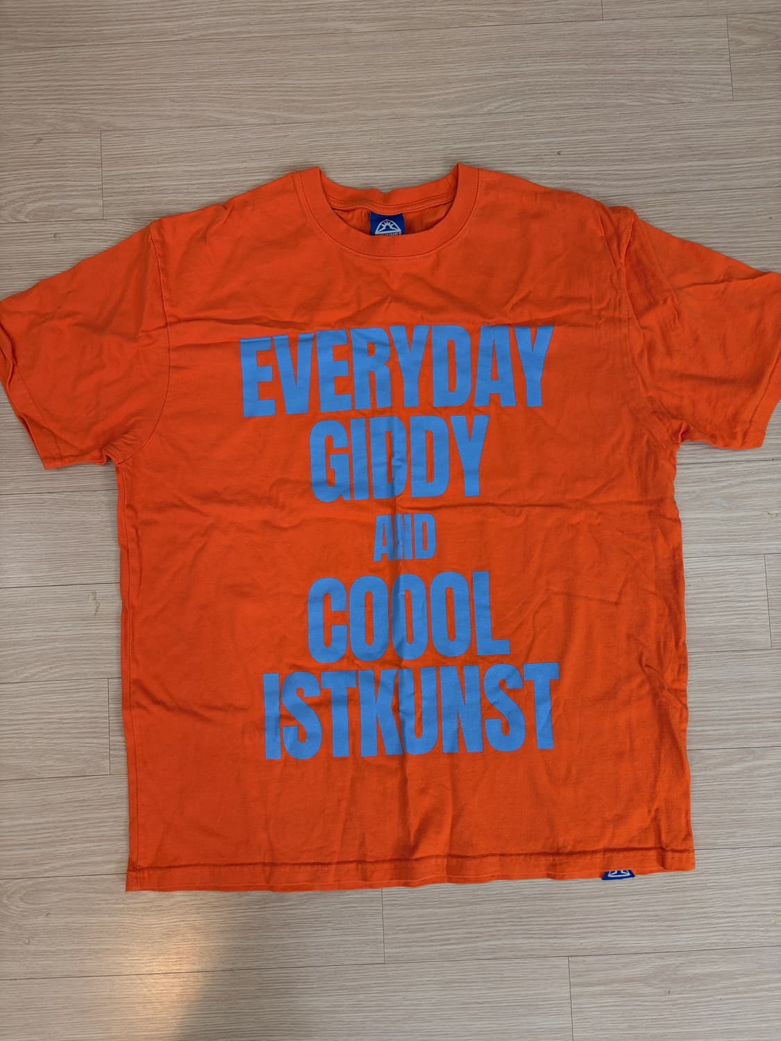 이스트쿤스트 타이틀 반팔 티셔츠 오렌지 L 상품이미지1