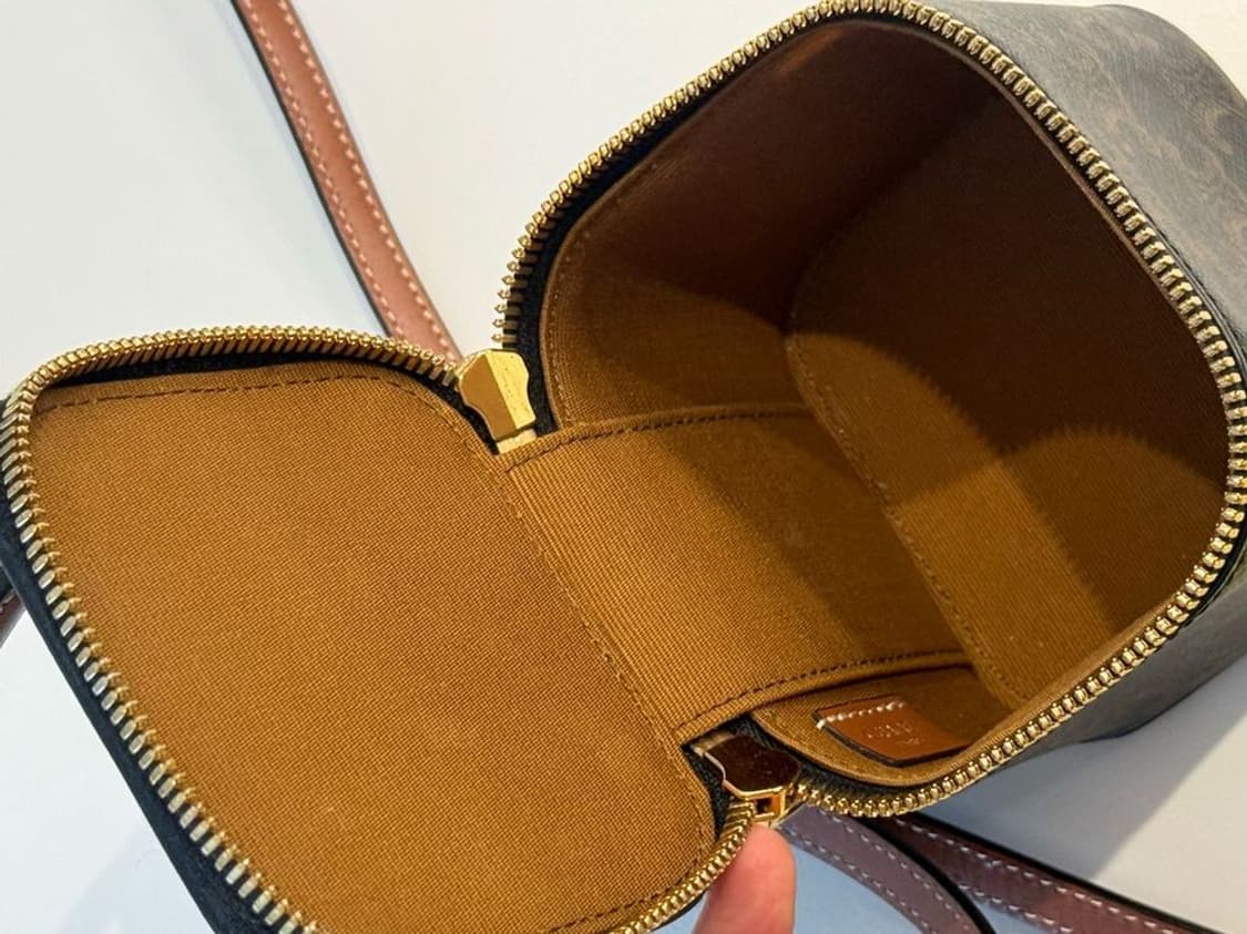 셀린느 트리오페 베니티 상품이미지6