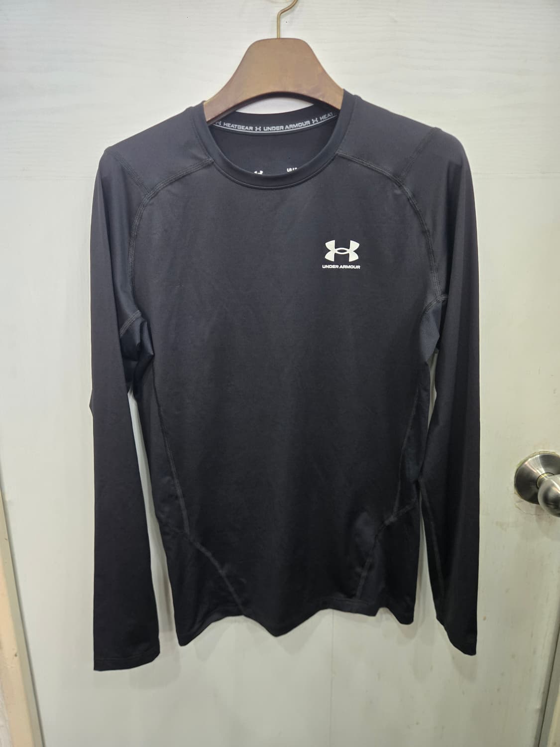 LG/G사이즈)) UNDER ARMOUR 언더아머 기능성 긴팔티셔츠! 상품이미지1