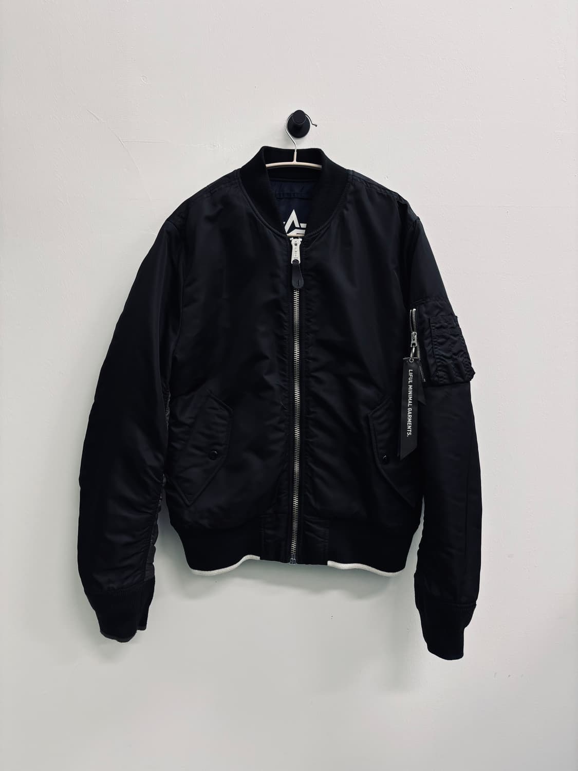 알파 인더스트리 & 라이플 MA-1 항공 점퍼 상품이미지1