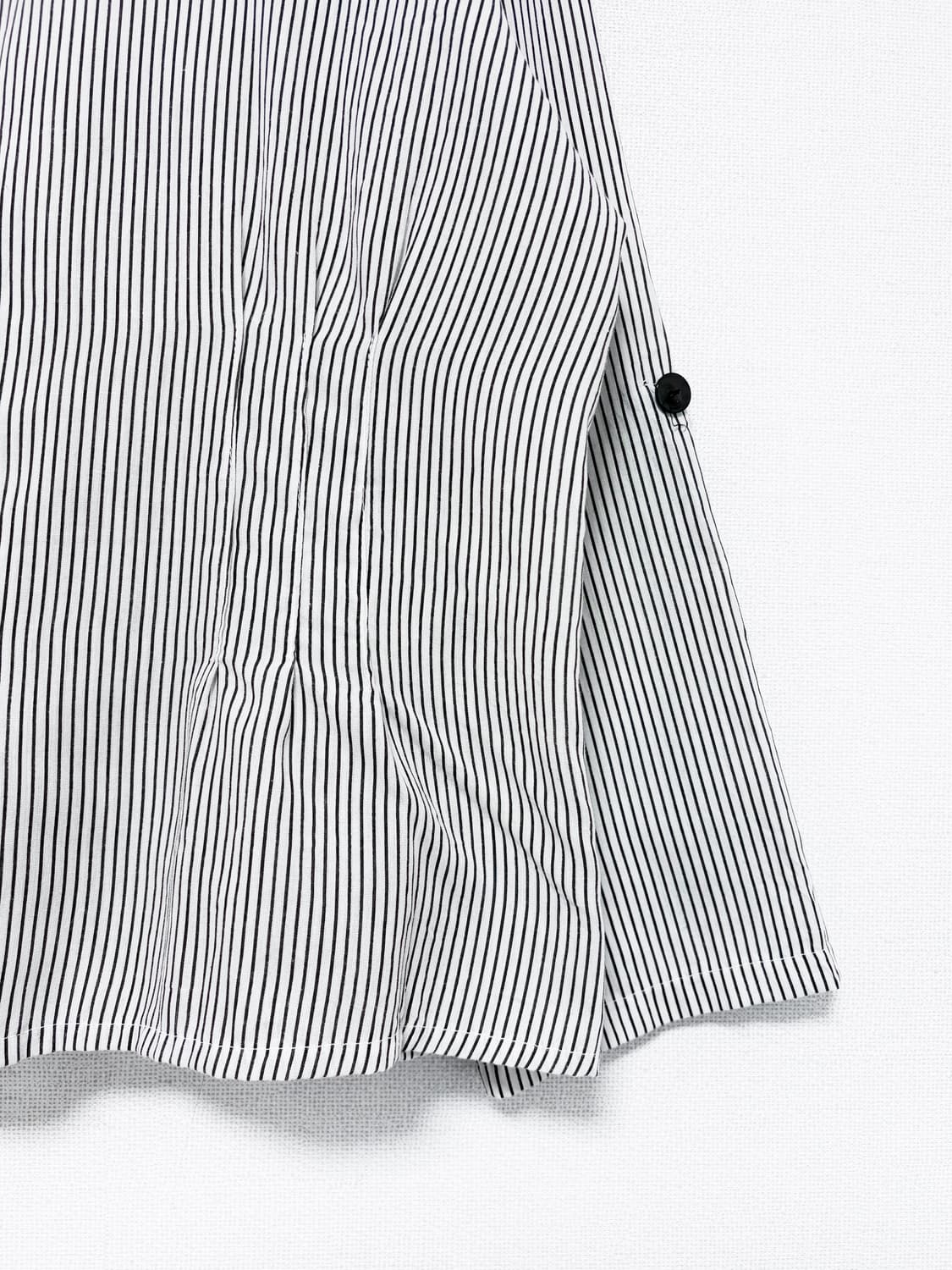 Ruffled Wire Neck Stripe Blouse – Grey 상품이미지5
