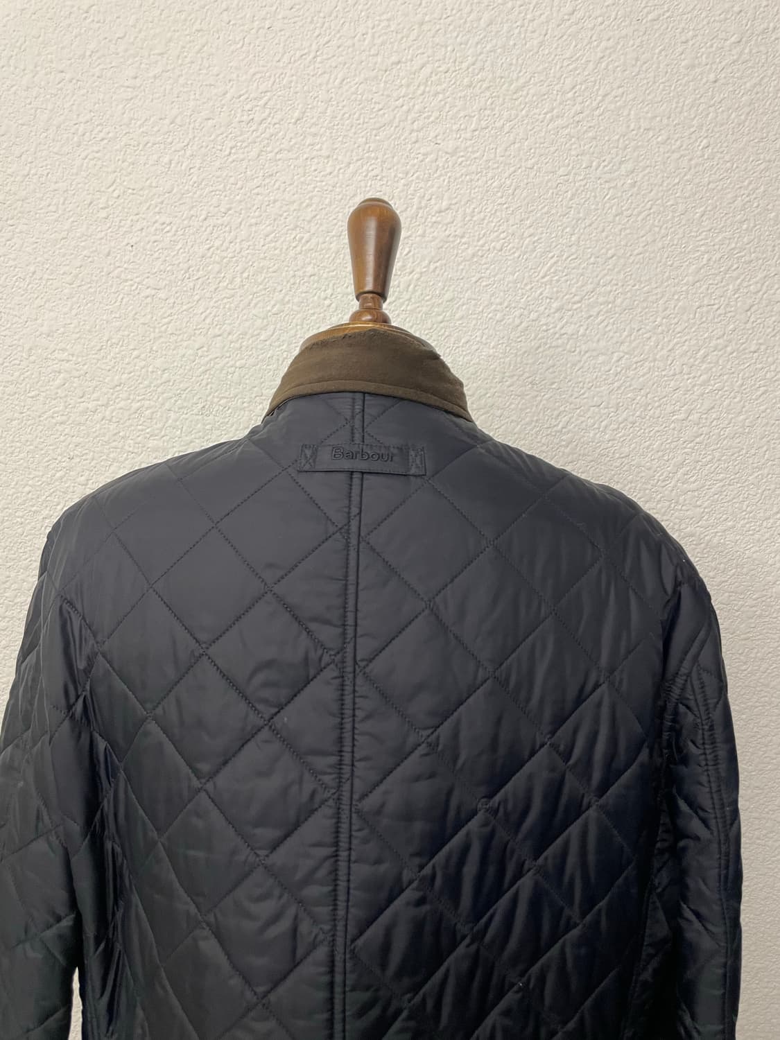 바버 (Barbour) 네이비 경량 패딩 XL 상품이미지8