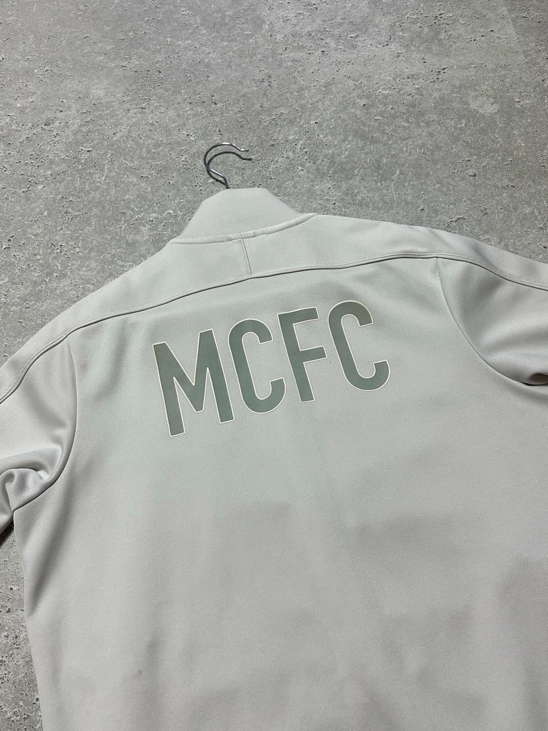 나이키 맨시티 화이트 대대장 트랙탑 상품이미지4