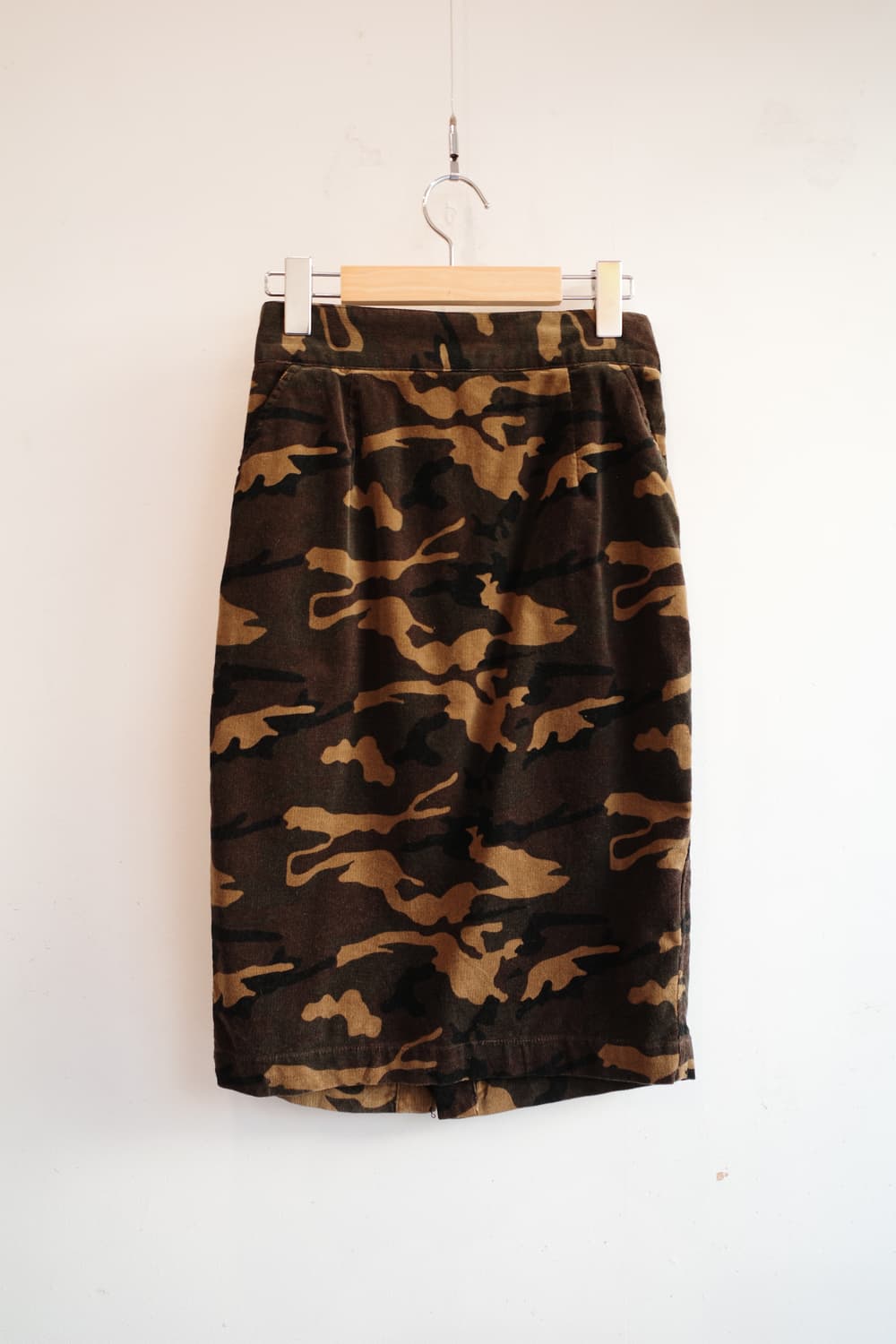 W closet 카모패턴 코듀로이 밴딩 스커트 (26~29인치) 상품이미지1