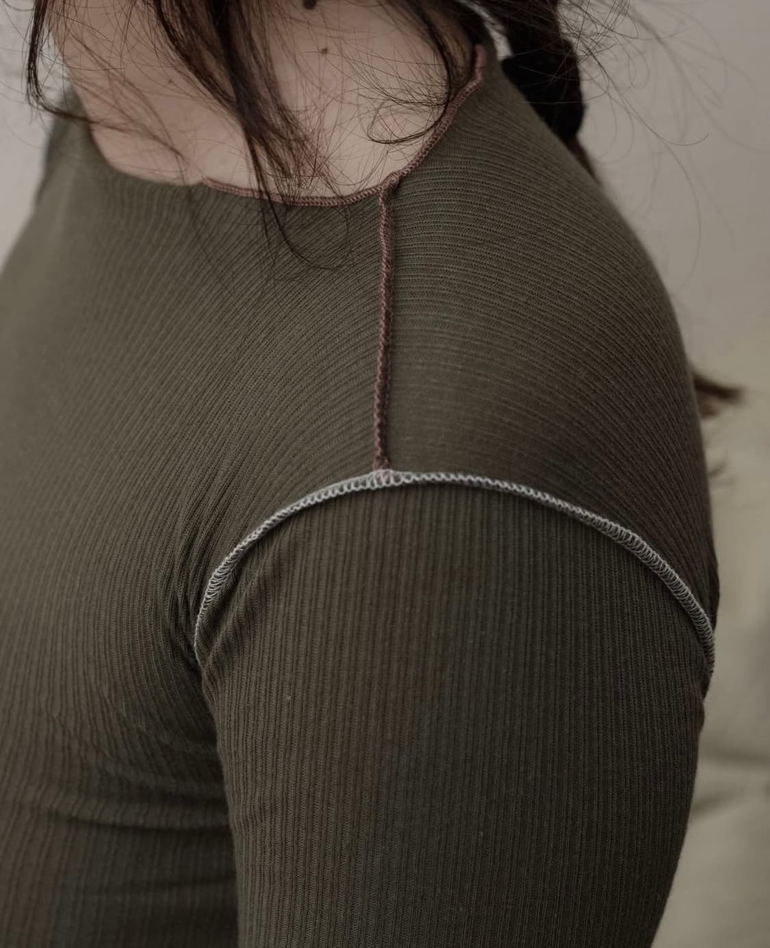 베이스레인지 vein longsleeve conto green 상품이미지2