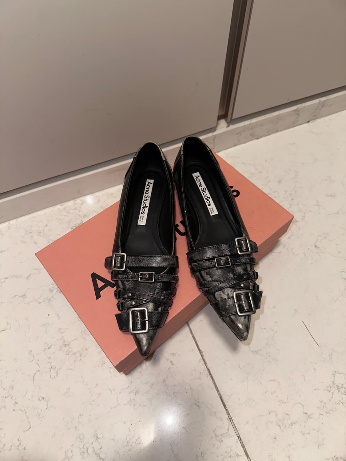 [37]아크네스튜디오 belted flat shoes black 상품이미지2